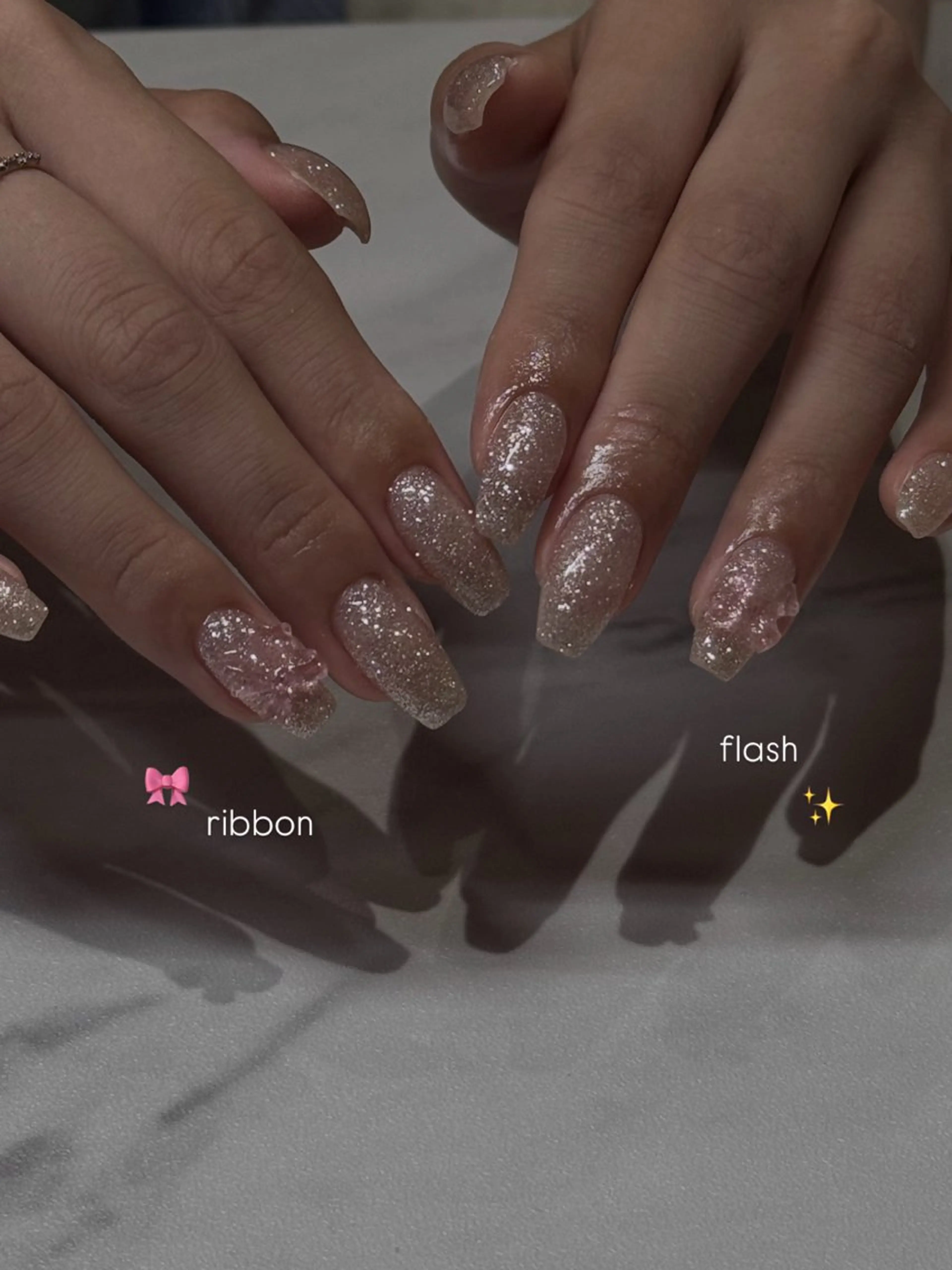 ネイル mikoto 🎀 艶々美フォルムのネイルデザイン