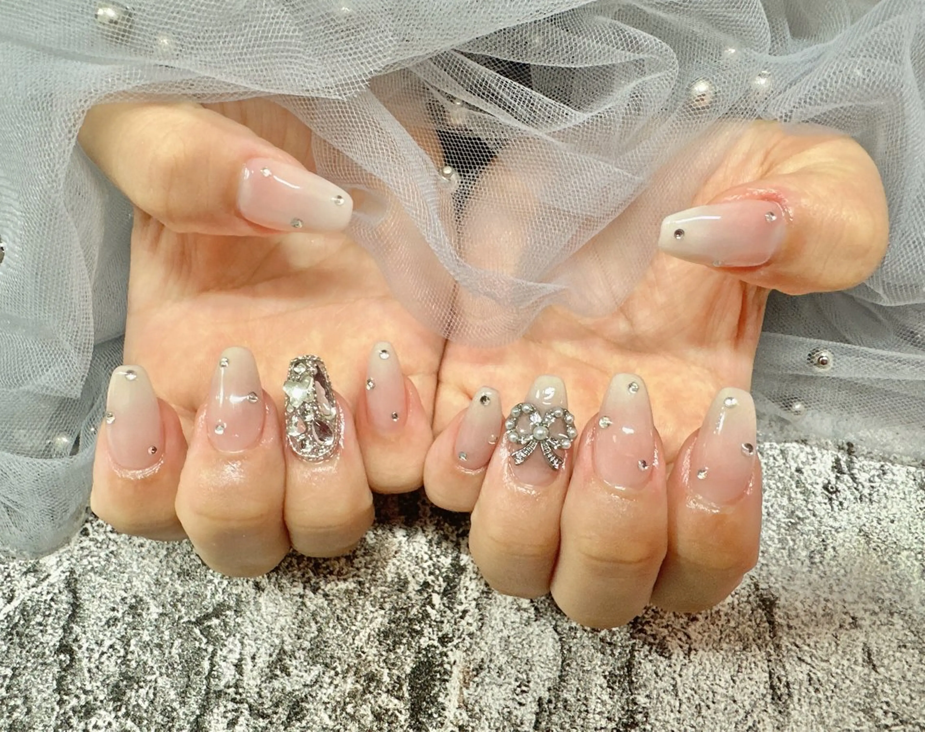 ネイル Luna K.のネイルデザイン