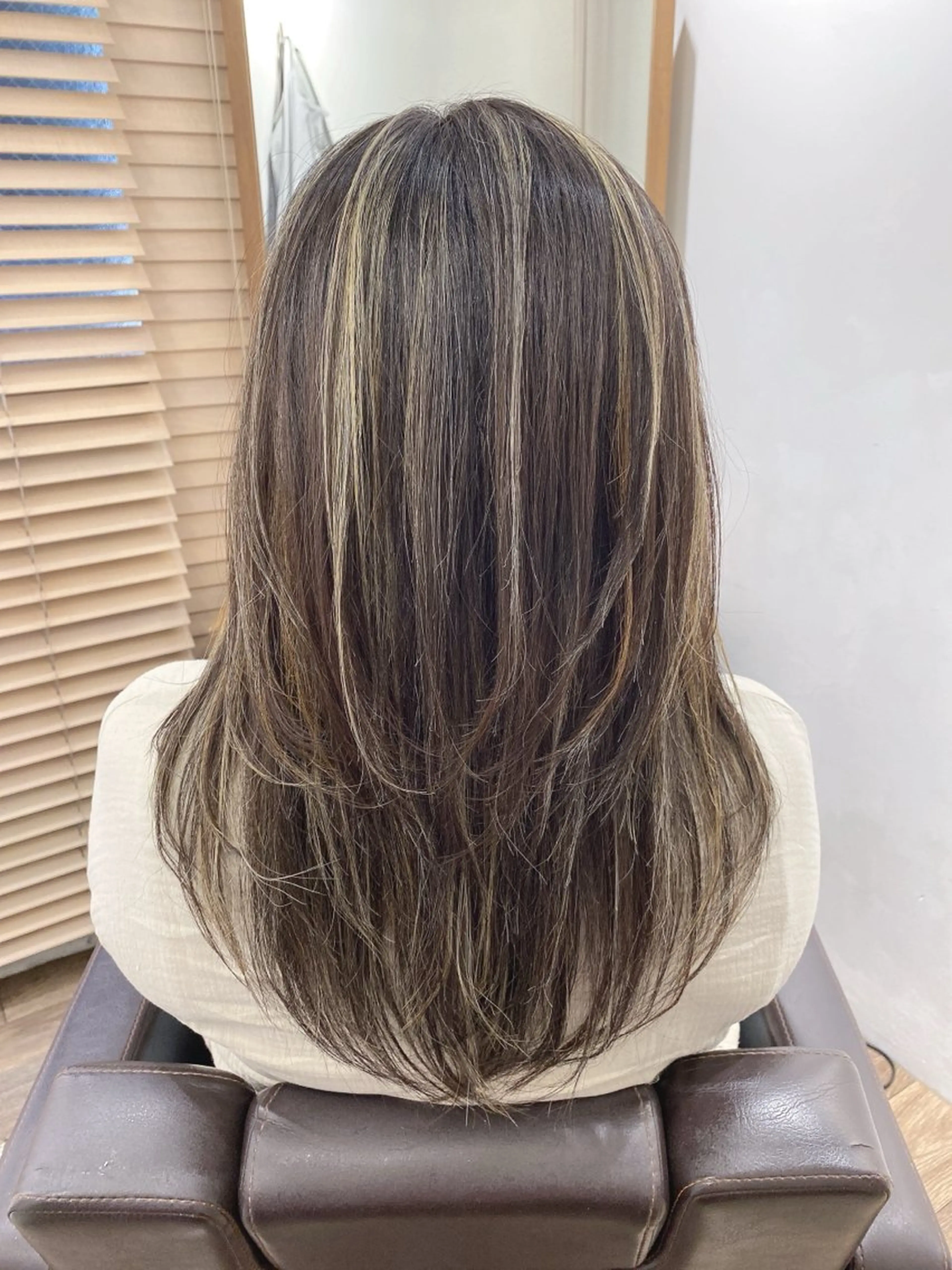 ミディアム ヘアカラー トリートメント ハイライト⭐️上野 高広のヘアスタイル