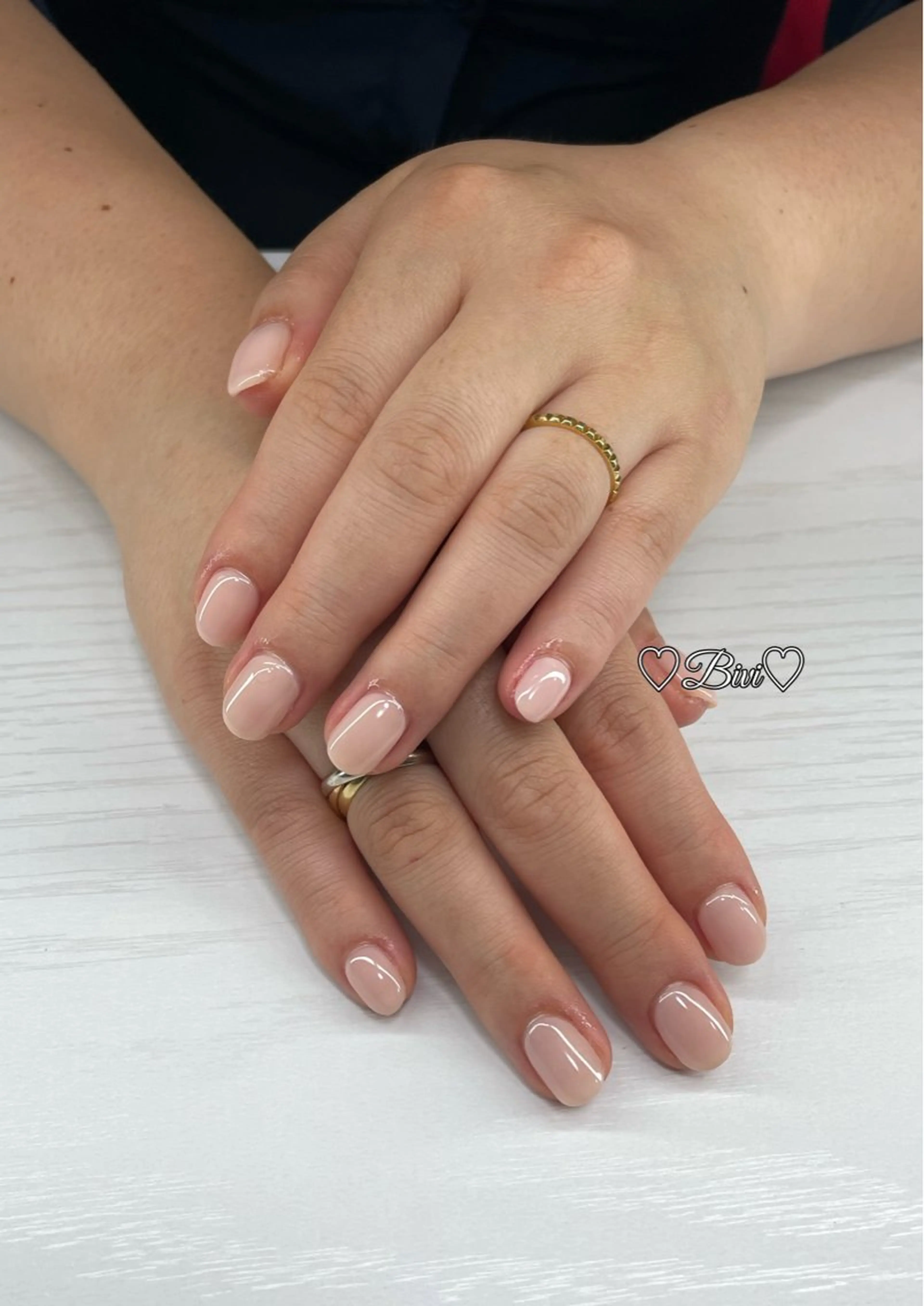 ネイル アートネイル フラッシュネイル ラメ(グリッター) ワンカラーネイル シルバー ♡Bivi♡自爪に 優しいネイルサロンのネイルデザイン