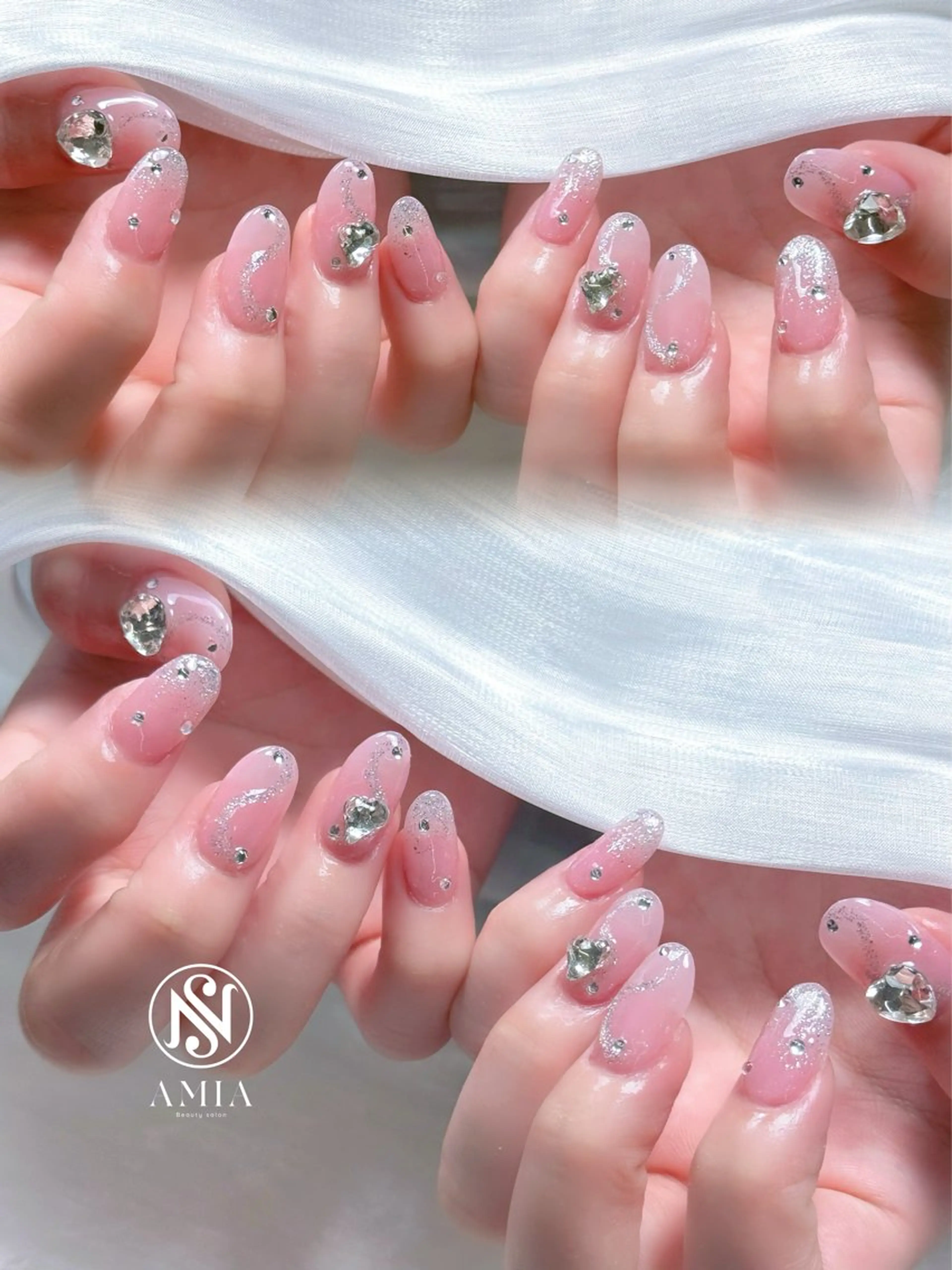 セミロング ハンドネイル AMIA BEAUTY SALON所属・🌟AMIA BEAUTY🌟のネイルデザイン