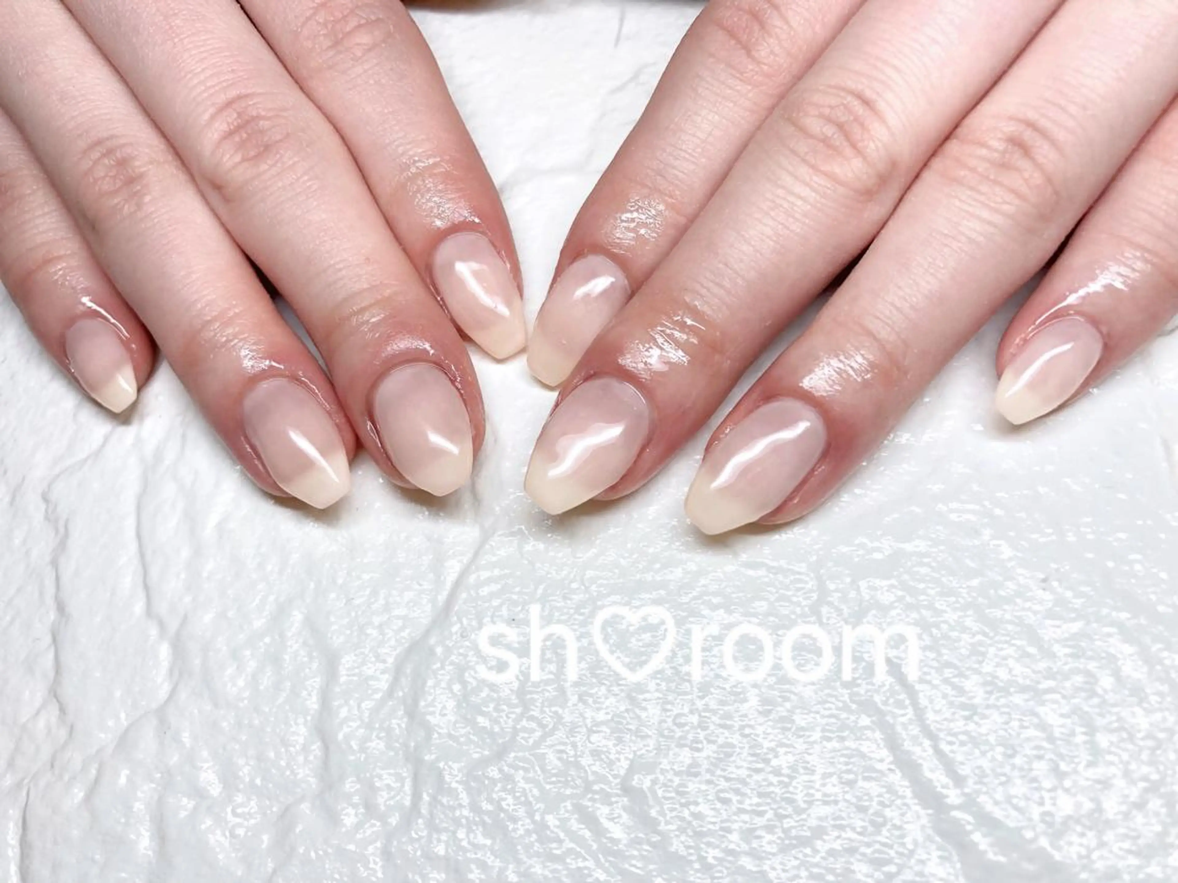 ネイル キラキラネイル 韓国ネイル ミラーネイル ニュアンスネイル ワンカラーネイル Nail salon Ruuのネイルデザイン