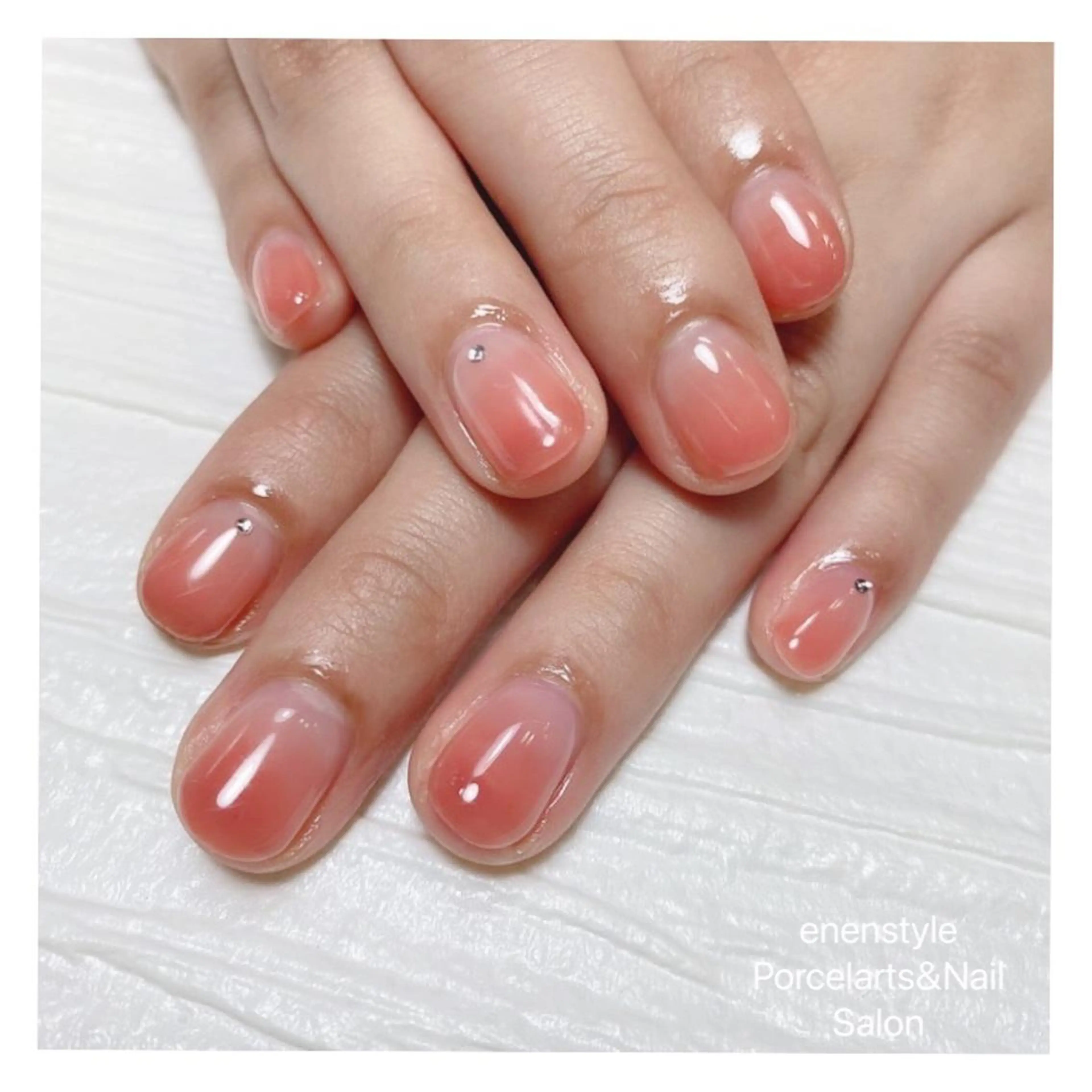 ショート ネイル ハンドネイル 👑enen style👑のネイルデザイン