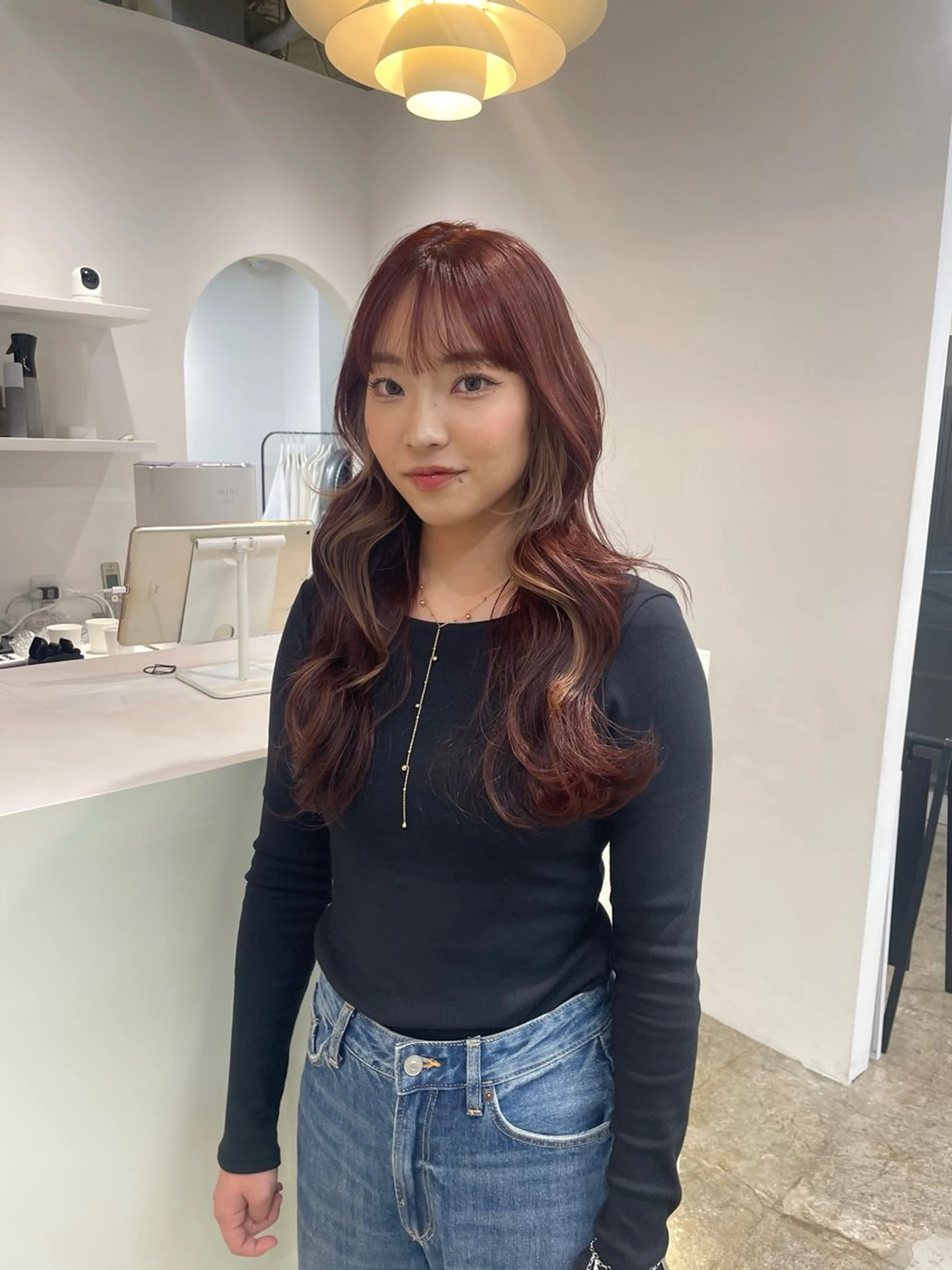 ロング カラー ブラウンカラー ピンクカラー ピンクブラウン レイヤーカット カット ヘアカラー トリートメント H I ＮＡのヘアスタイル