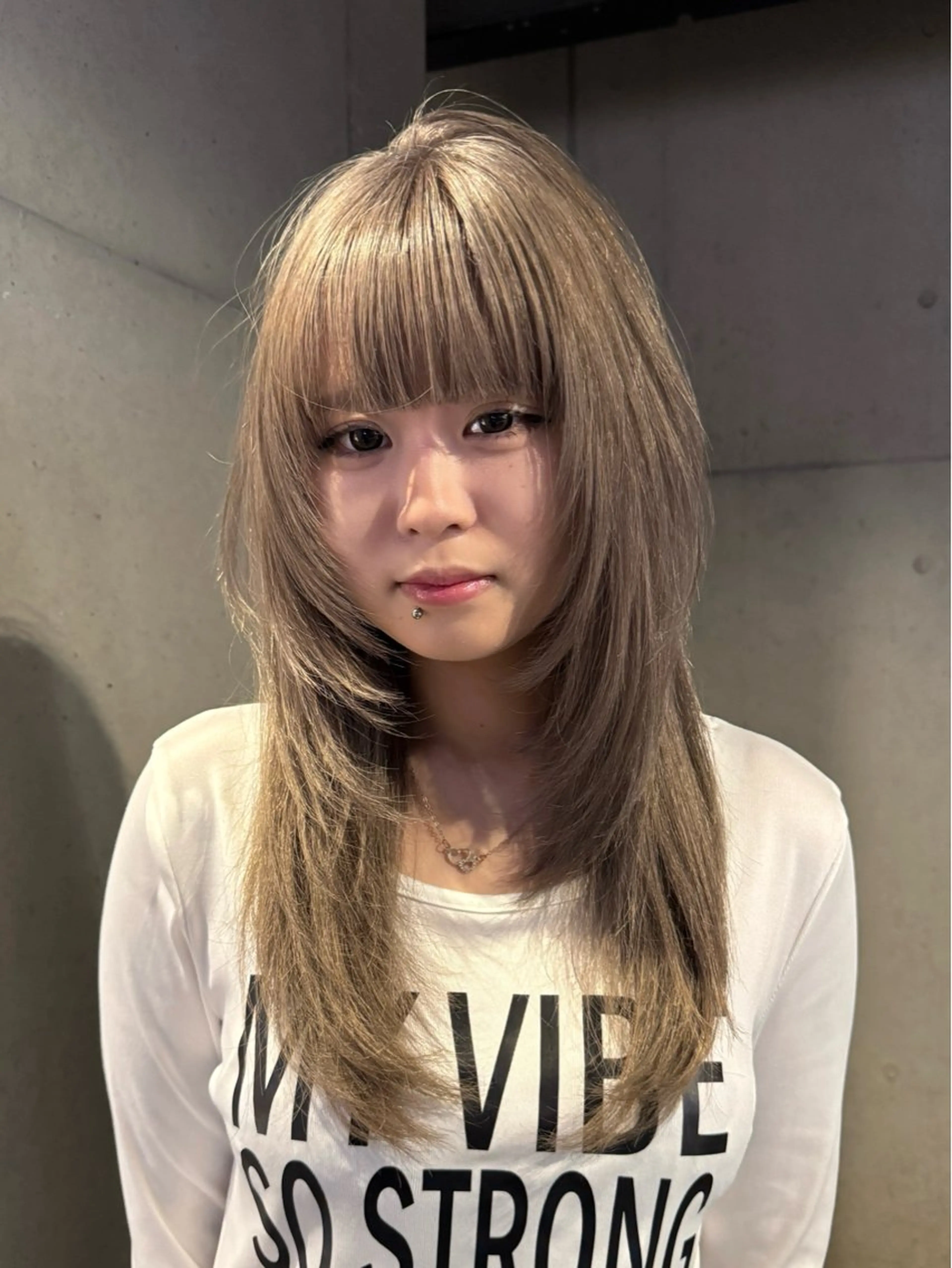 ロング カラー カット ヘアカラー トリートメント だいち/ブリーチ/ レイヤーカットのヘアスタイル