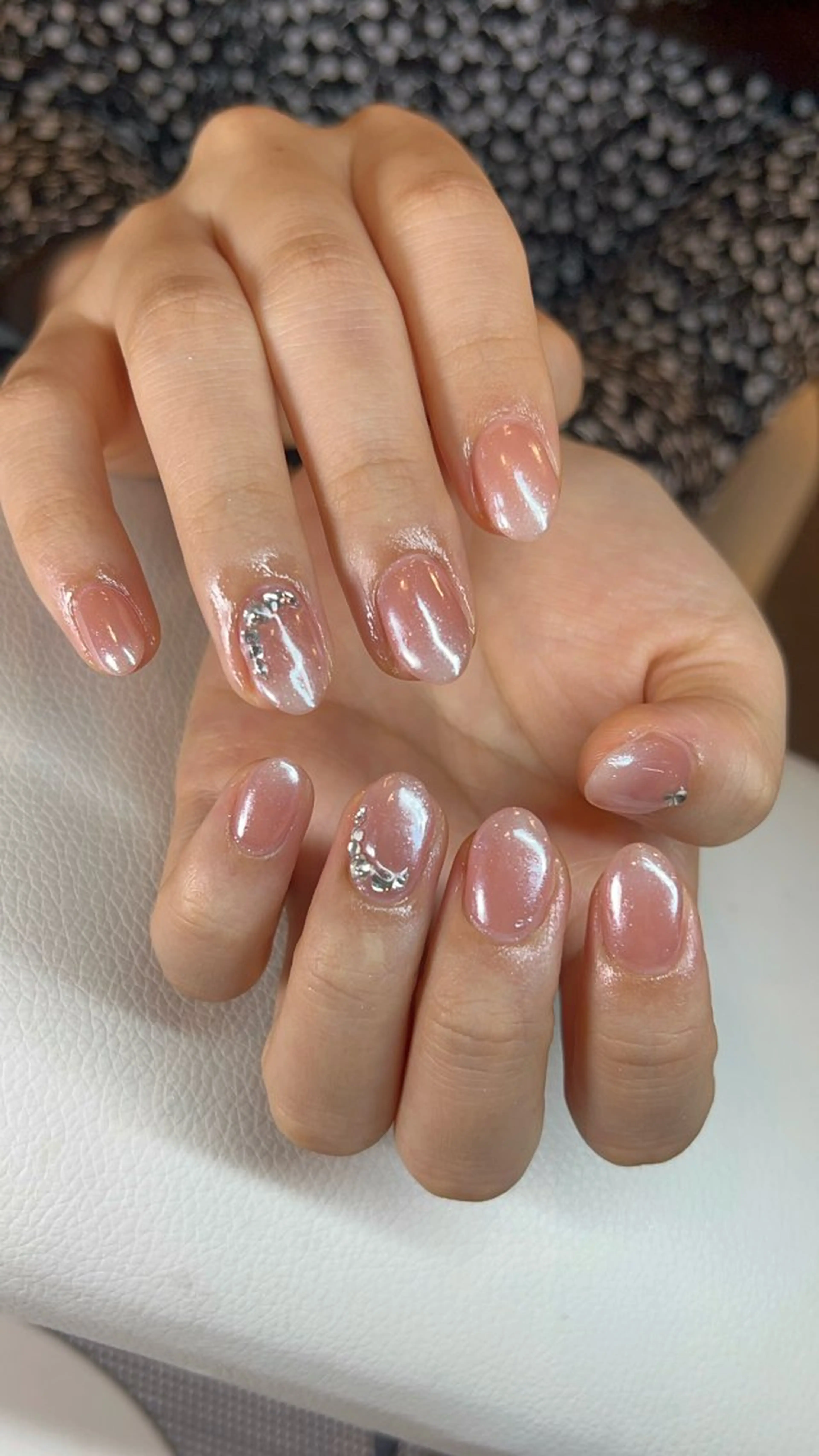 ネイル キラキラネイル 韓国ネイル マグネットネイル ニュアンスネイル 夏ネイル ハンドネイル フットネイル RUBY Nail 日暮里店のネイルデザイン