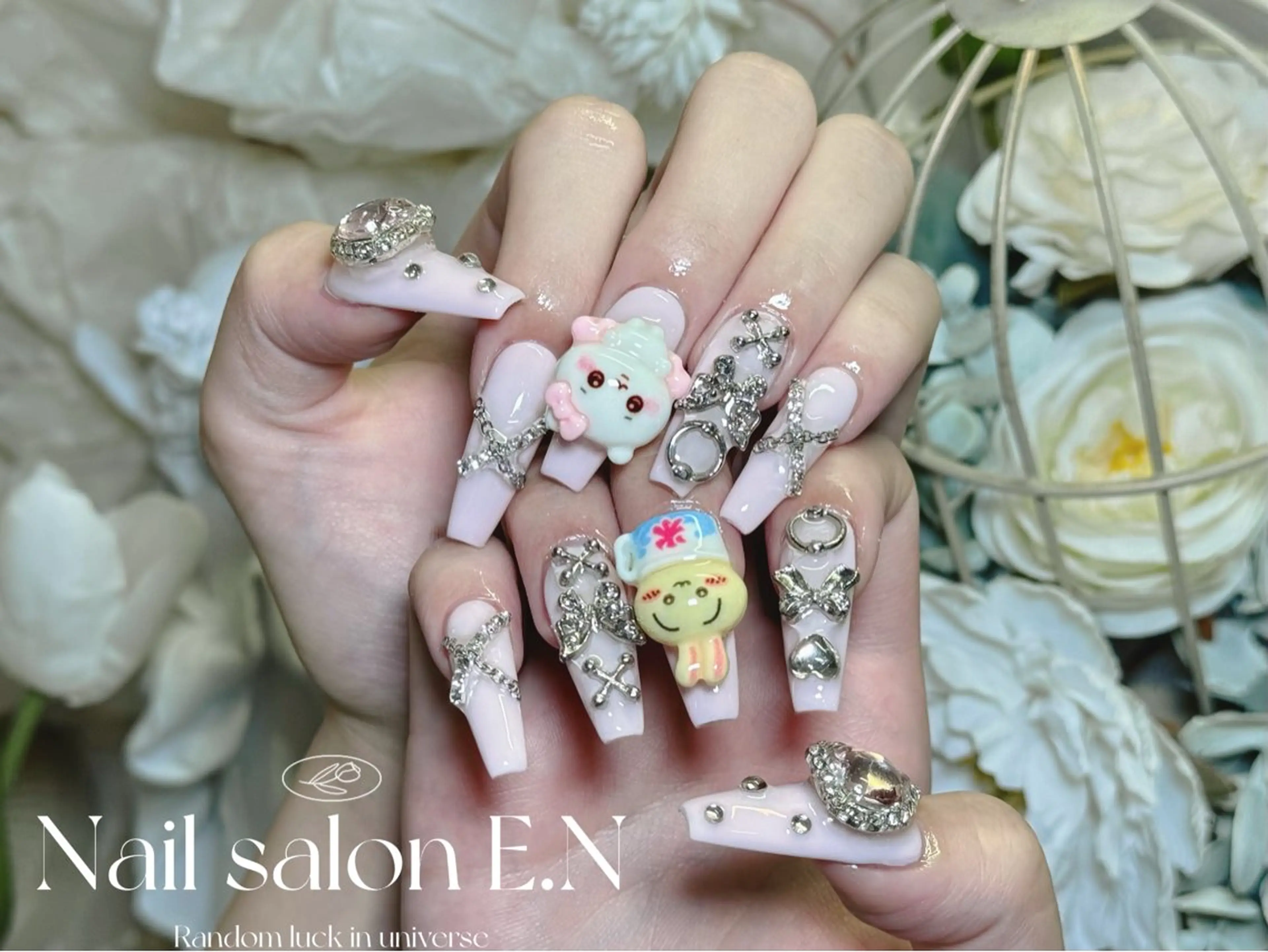 ネイル アートネイル オーロラネイル ブラウン クリアネイル フレンチネイル E.N🦋 長さ出し/持ち込みのネイルデザイン