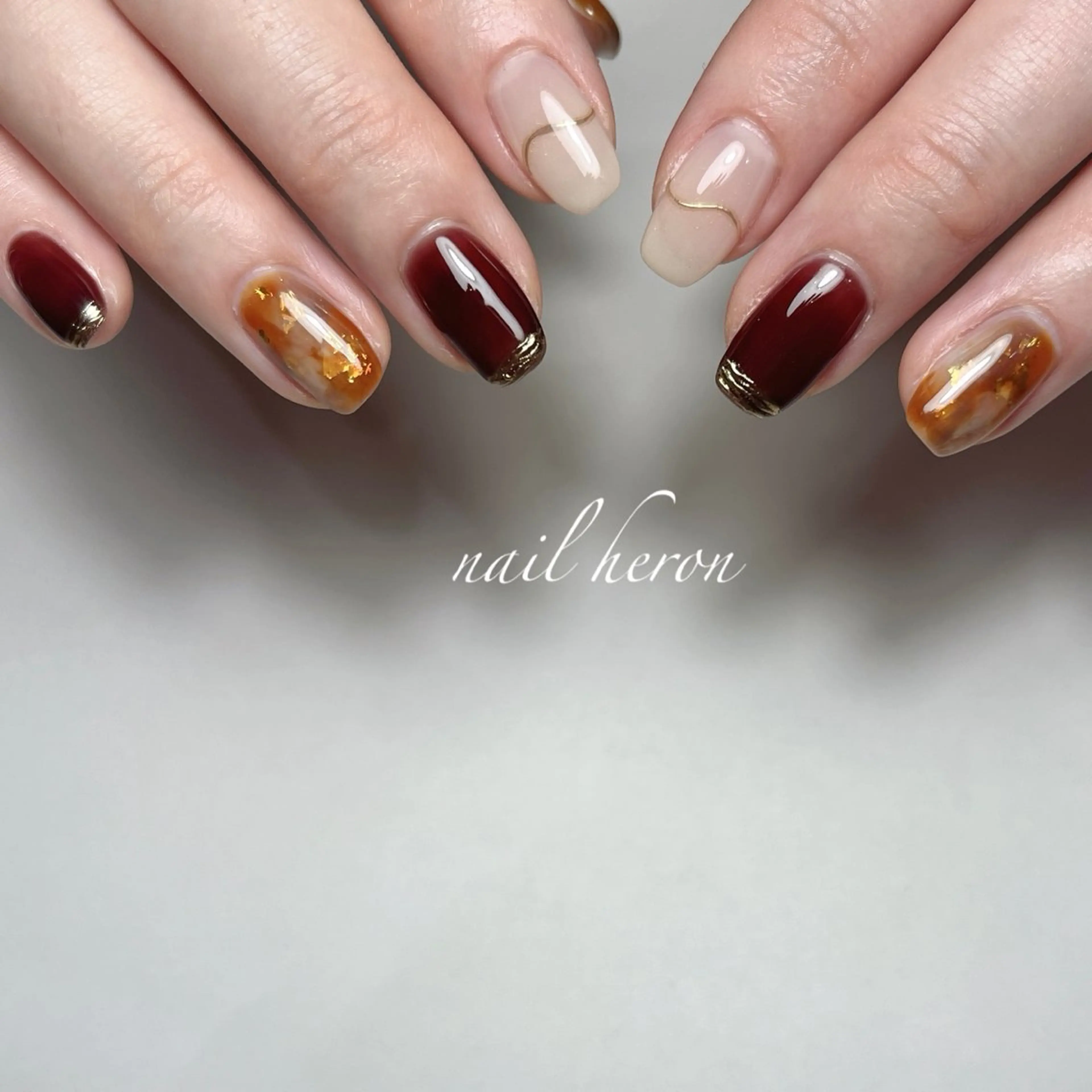 ネイル べっ甲ネイル ハンドネイル saki_ nail heronのネイルデザイン