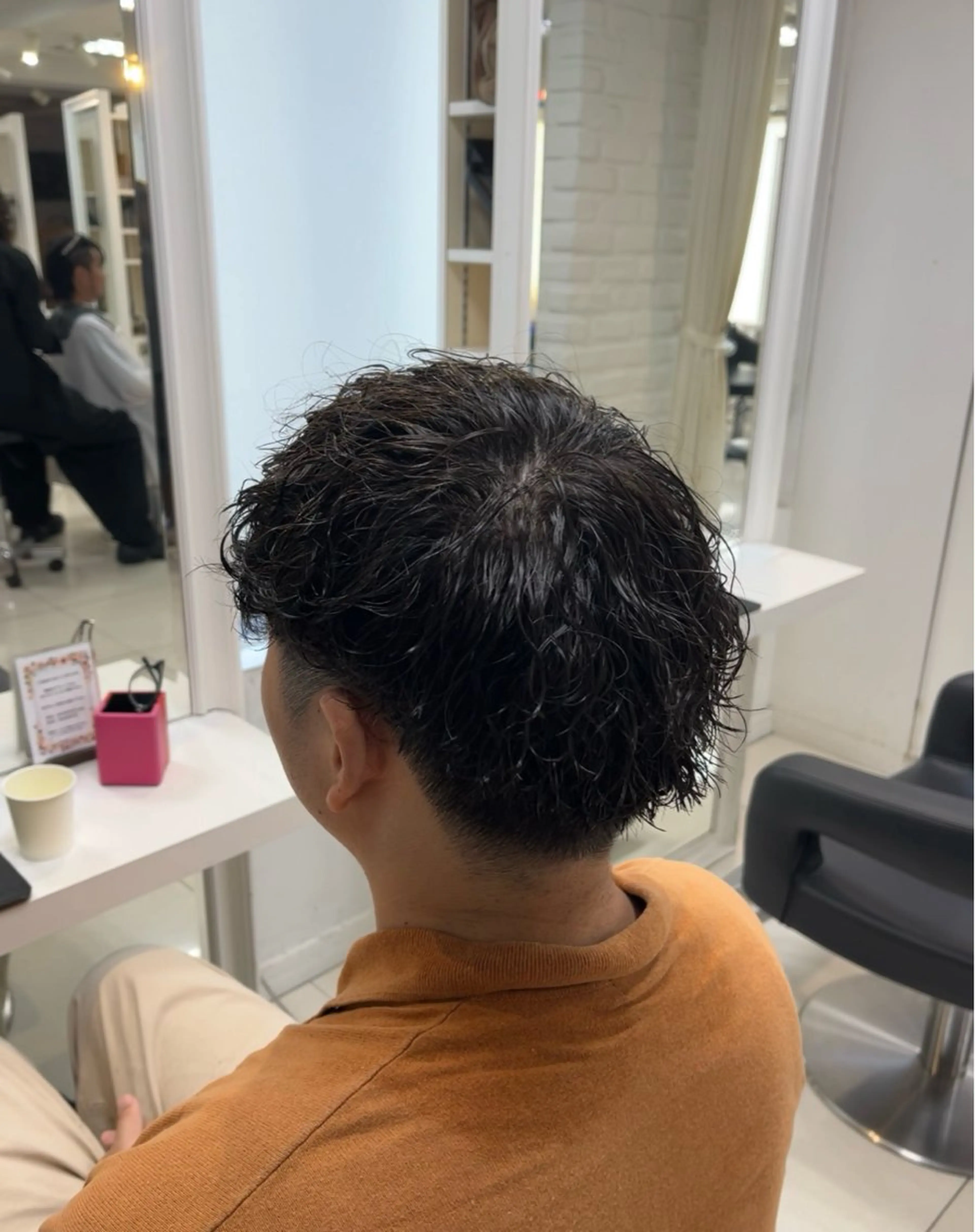 ショート カラー パーマ メンズ カット パーマ 【シャドウパーマ センターパート】義心のヘアスタイル