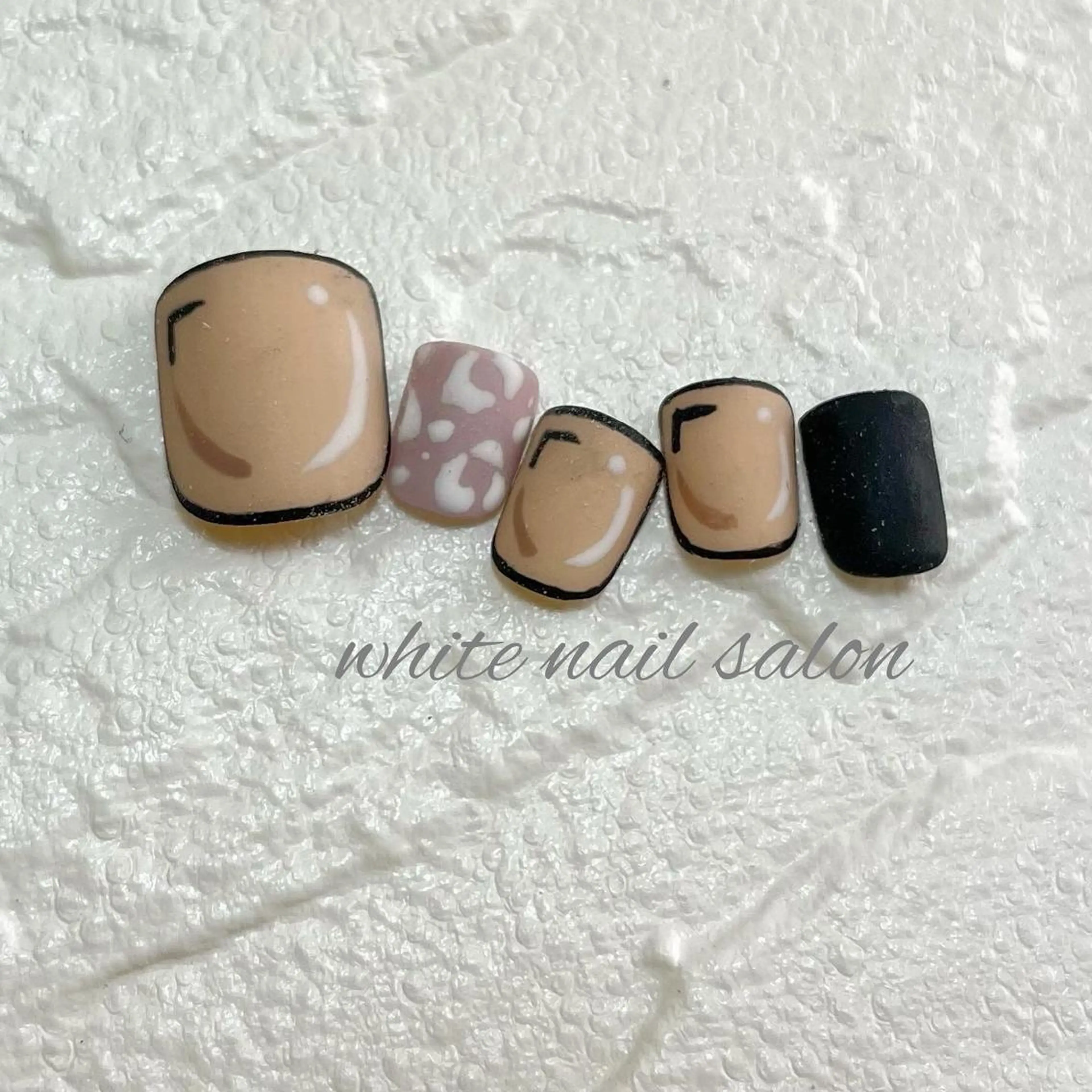 ネイル フットネイル ジェルネイル ハードジェル ラメ(グリッター) 持ち込み フットネイル white nail salonのネイルデザイン