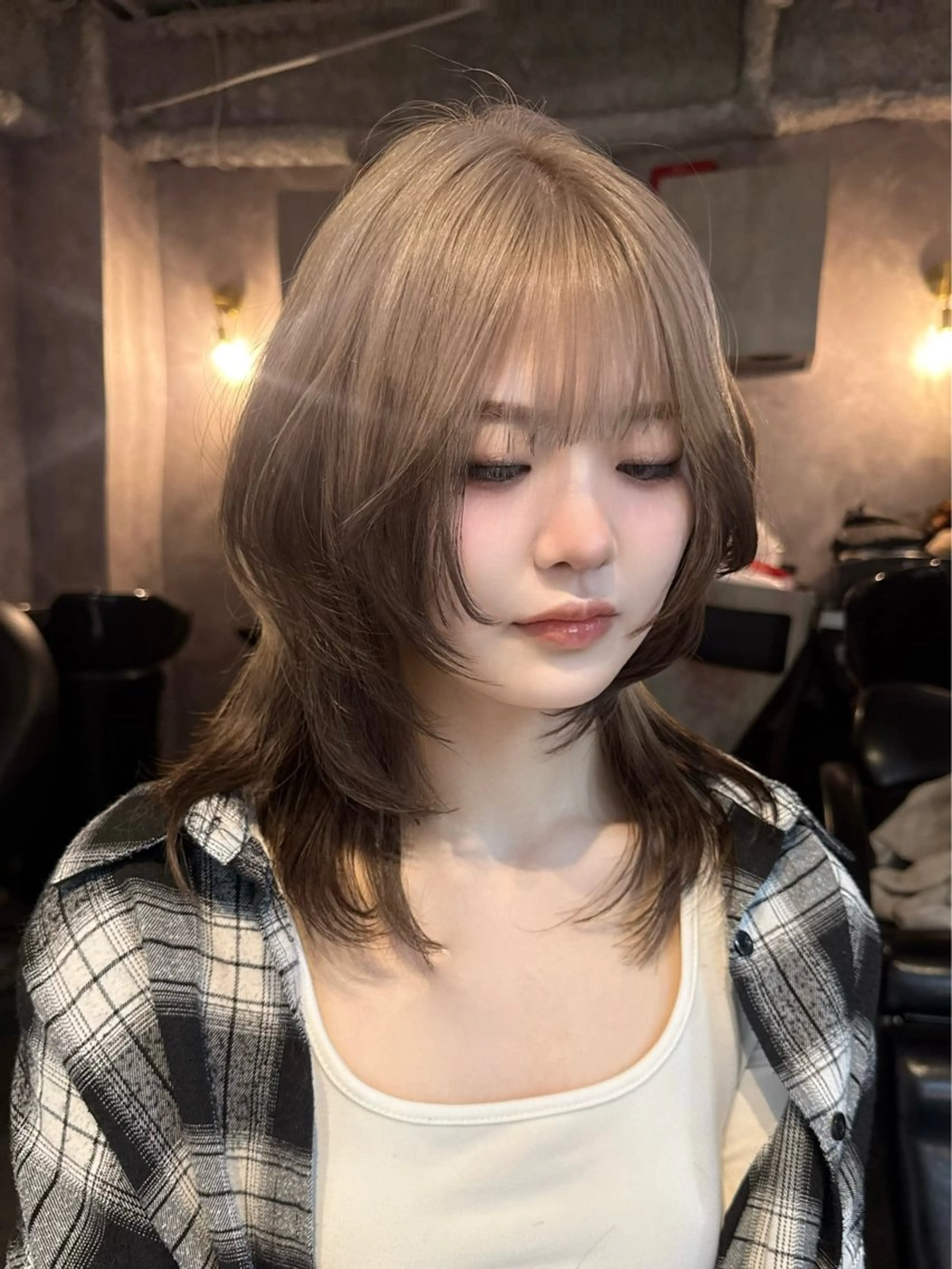 ミディアム カラー ヘアアレンジ ヘアカラー トリートメント 🌱巴結生🌿大宮 ☁️ミルクティーのヘアスタイル