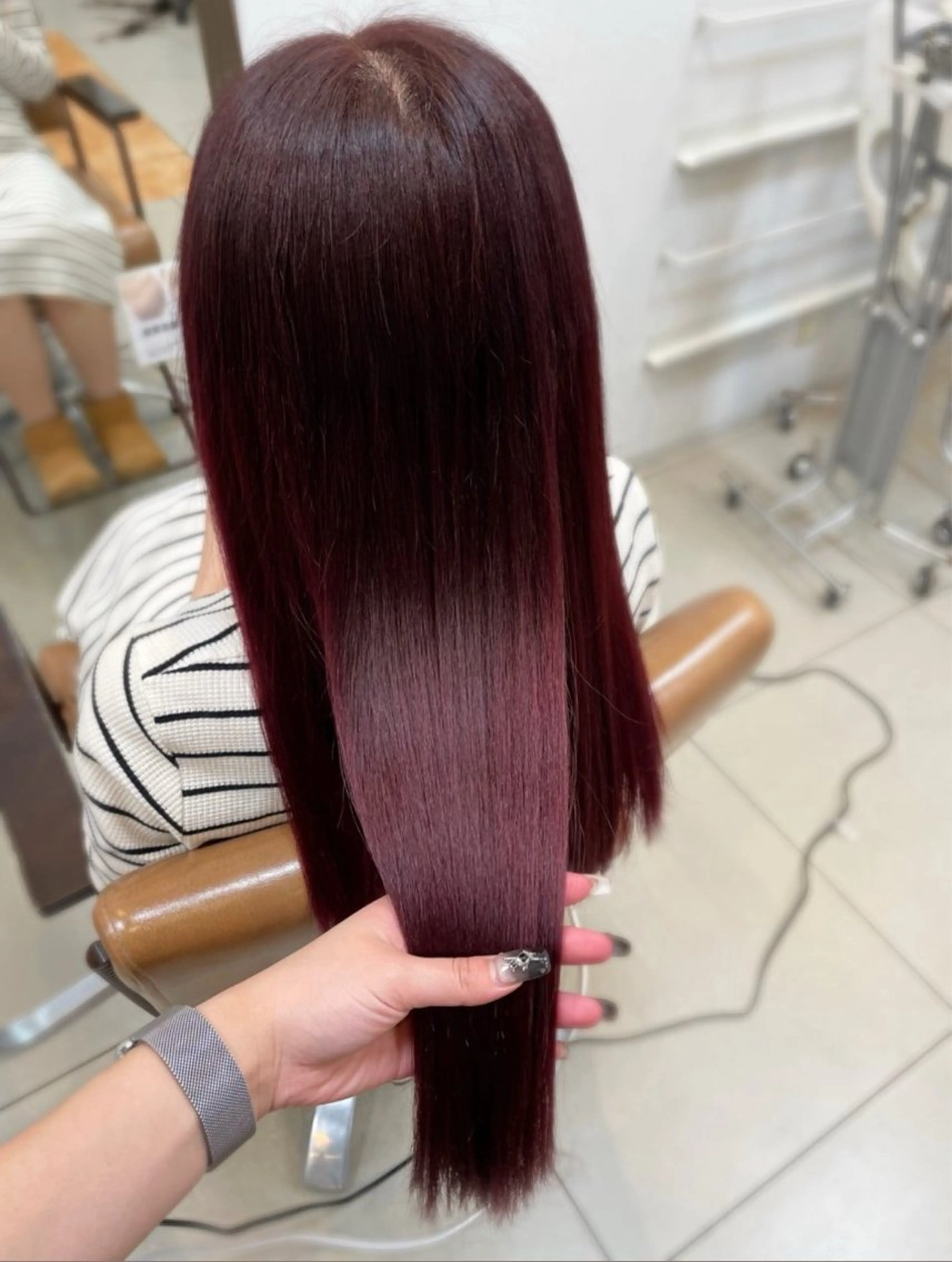 カラー 栄 こずえのヘアスタイル