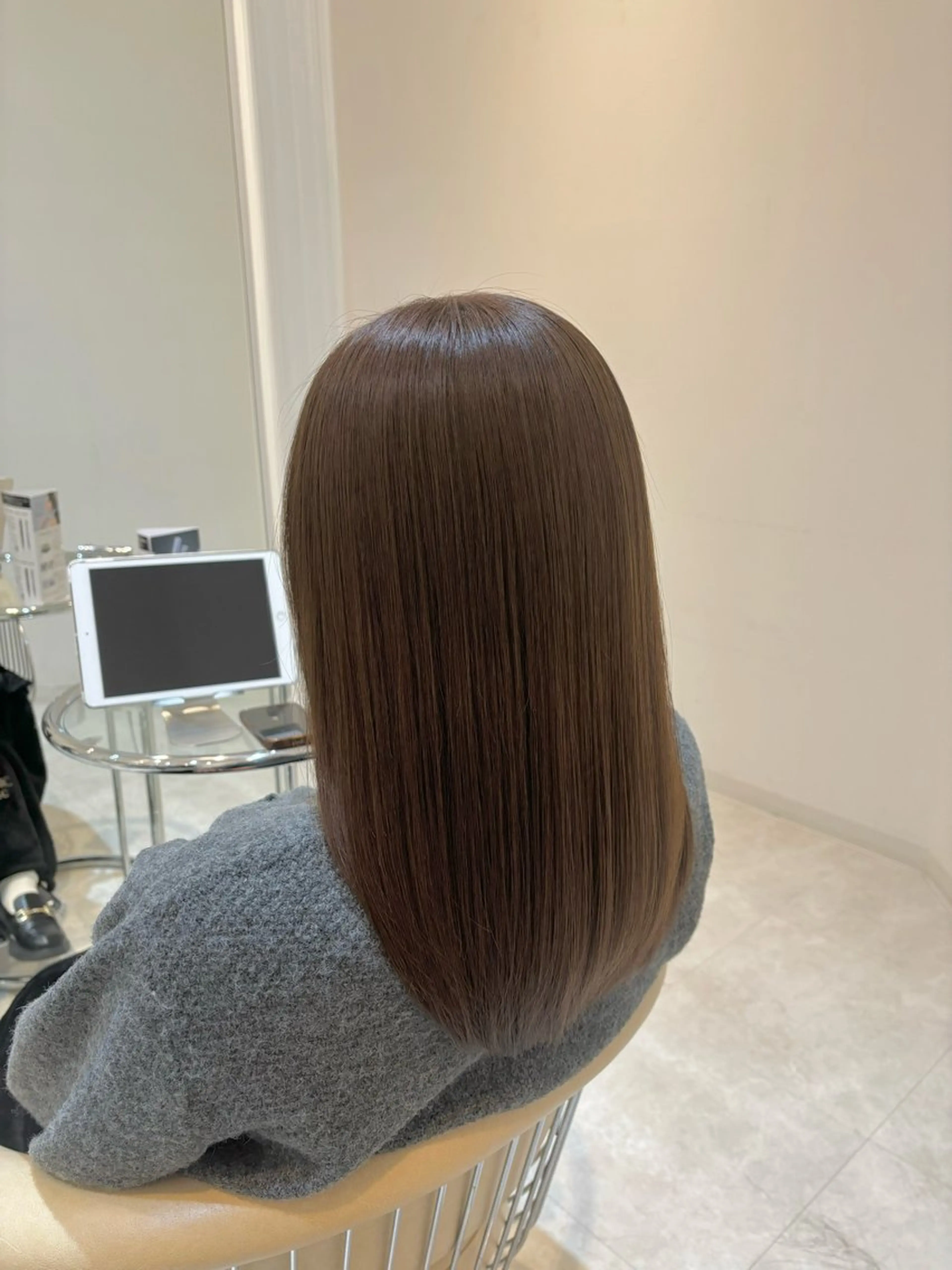 ミディアム 髪質改善 縮毛矯正 トリートメント 酸熱トリートメント カット ヘアカラー トリートメント Watai 山下直哉のヘアスタイル