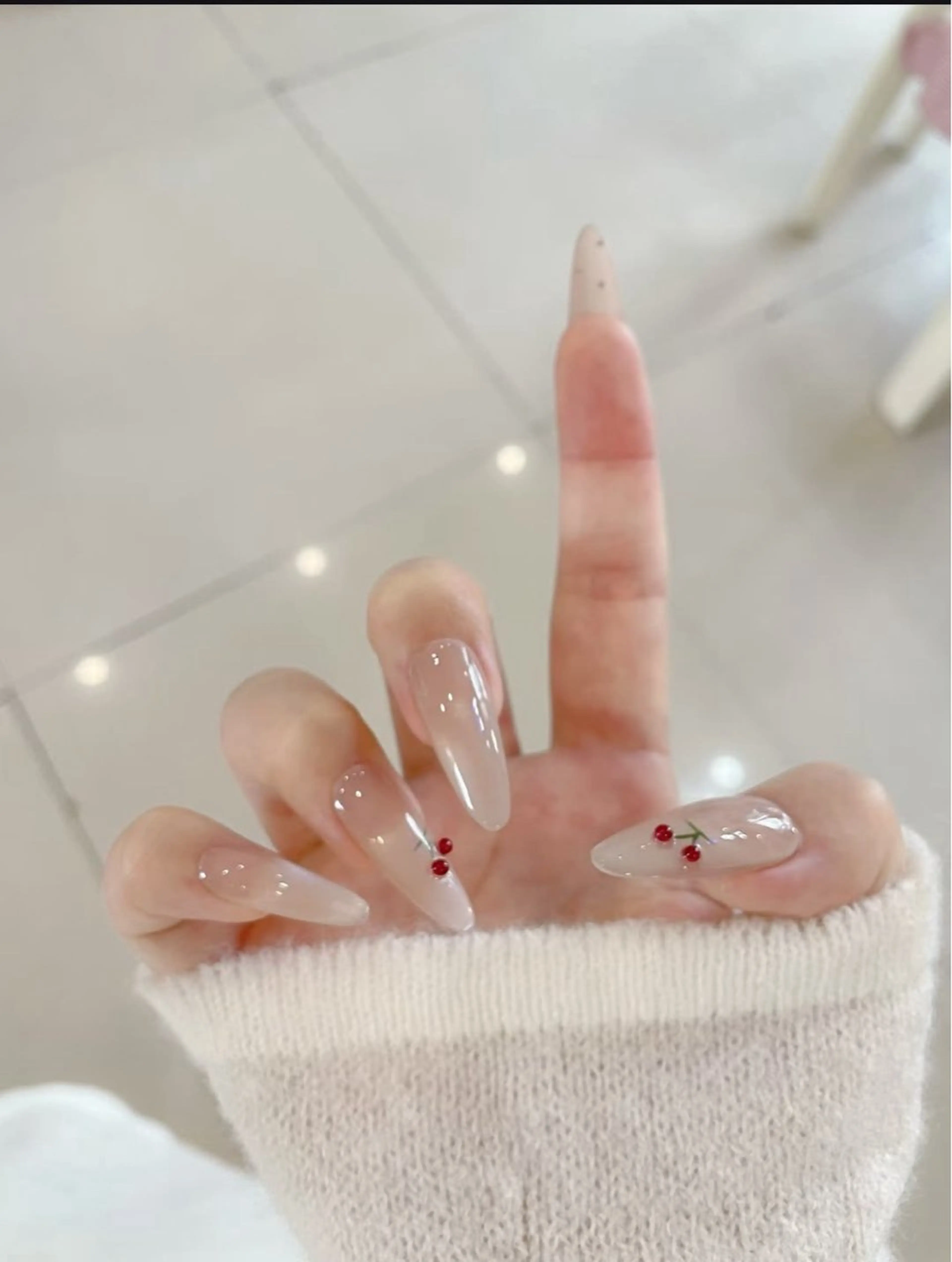 カラー グラデーションカラー ピンクカラー ハンドネイル AIN Nailのネイルデザイン