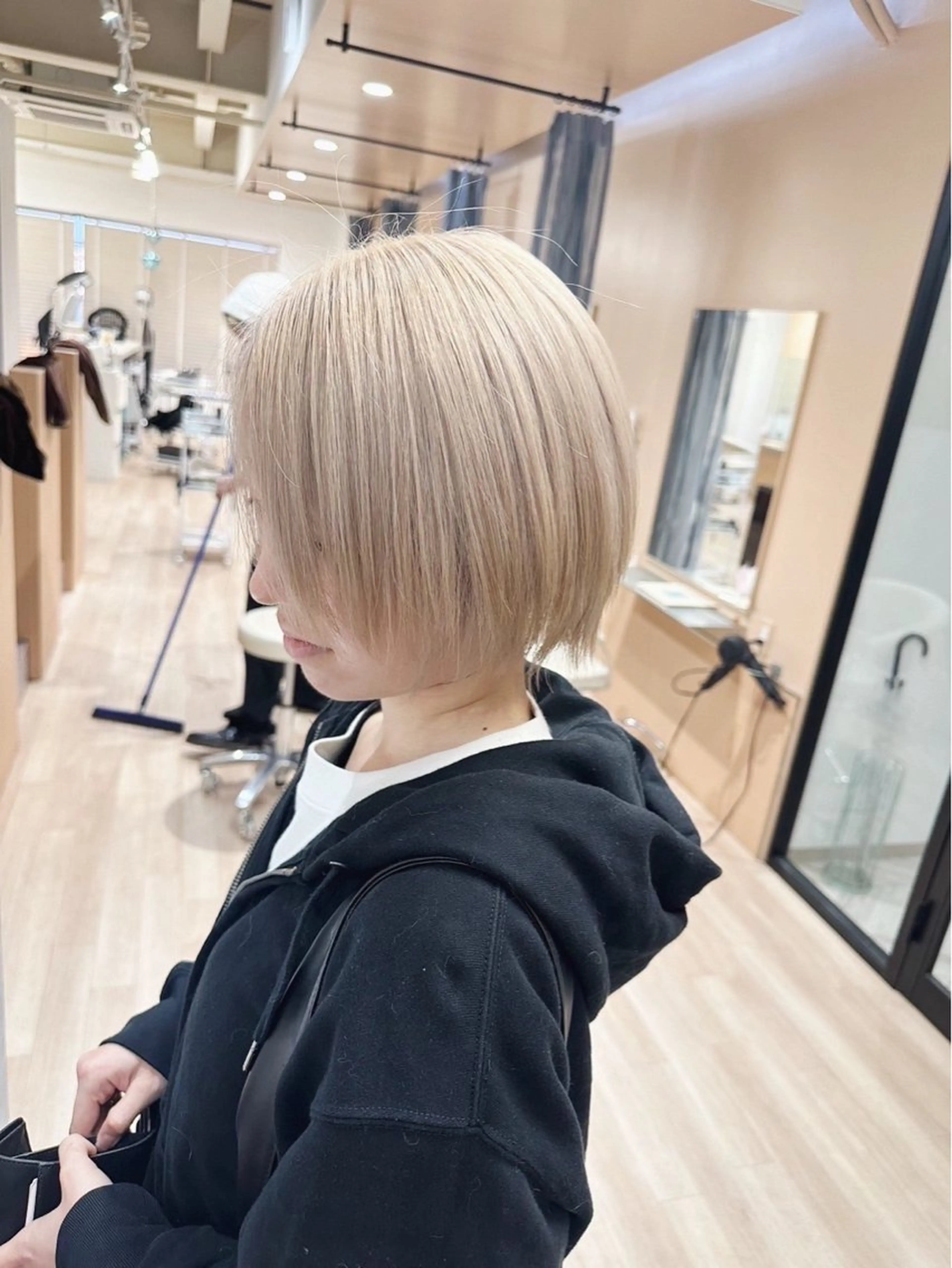 ショート カラー Chere狭山店 河野　真一のヘアスタイル