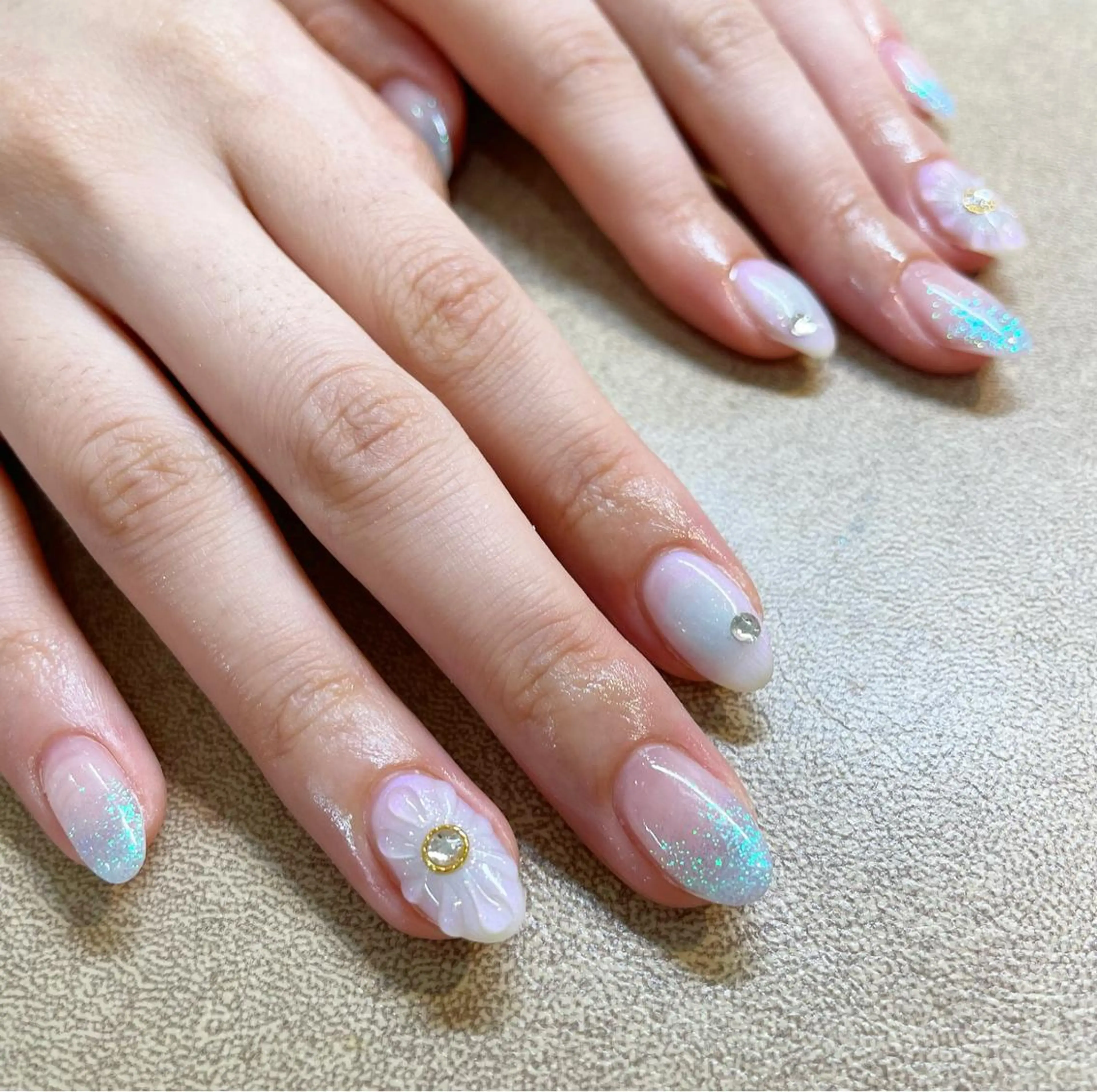 ネイル ハンドネイル 鈴木 華乃のネイルデザイン