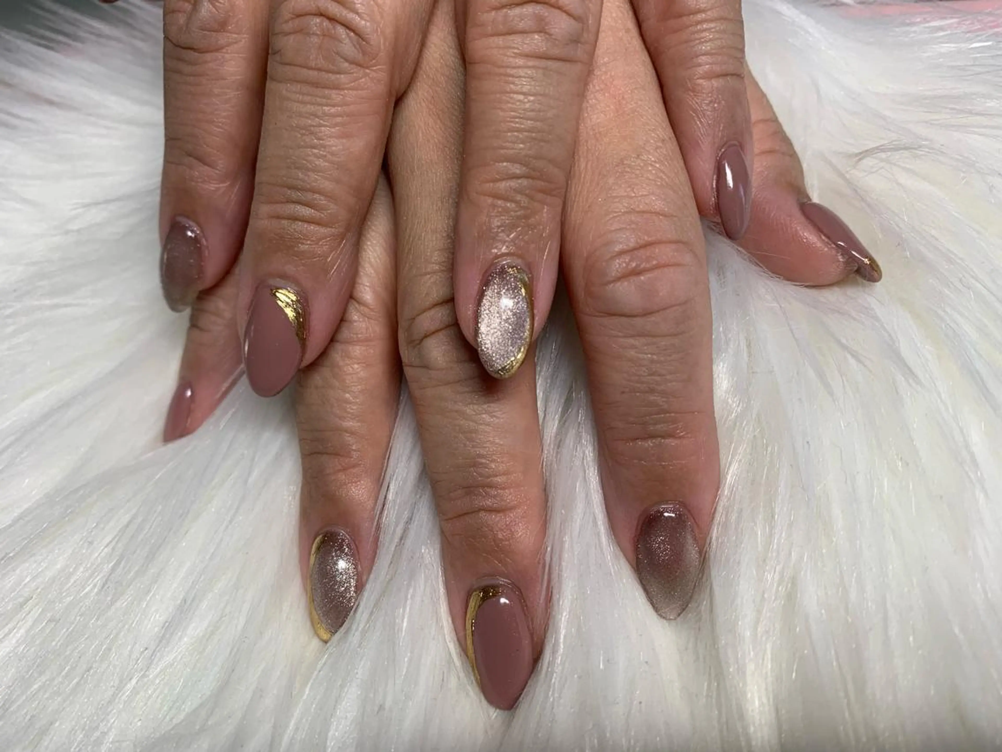 ネイル マグネットネイル ワンホンネイル 斉藤 姫乃のネイルデザイン