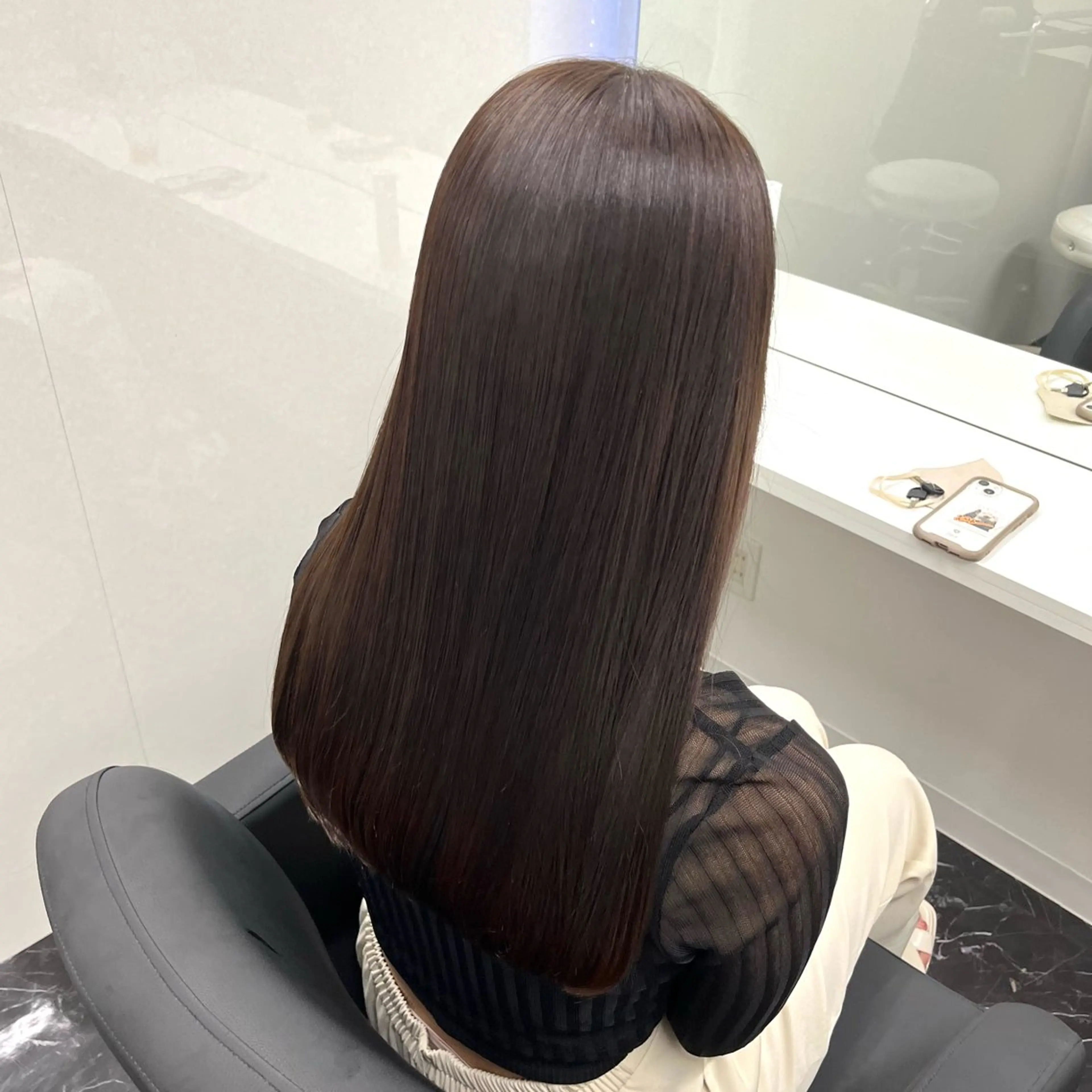 セミロング カラー ベージュカラー ブリーチ ブラウンカラー ショコラブラウン チョコレートブラウン ヘアカラー トリートメント 天神/ケアブリーチ/ 髪質改善/上質艶髪のヘアスタイル