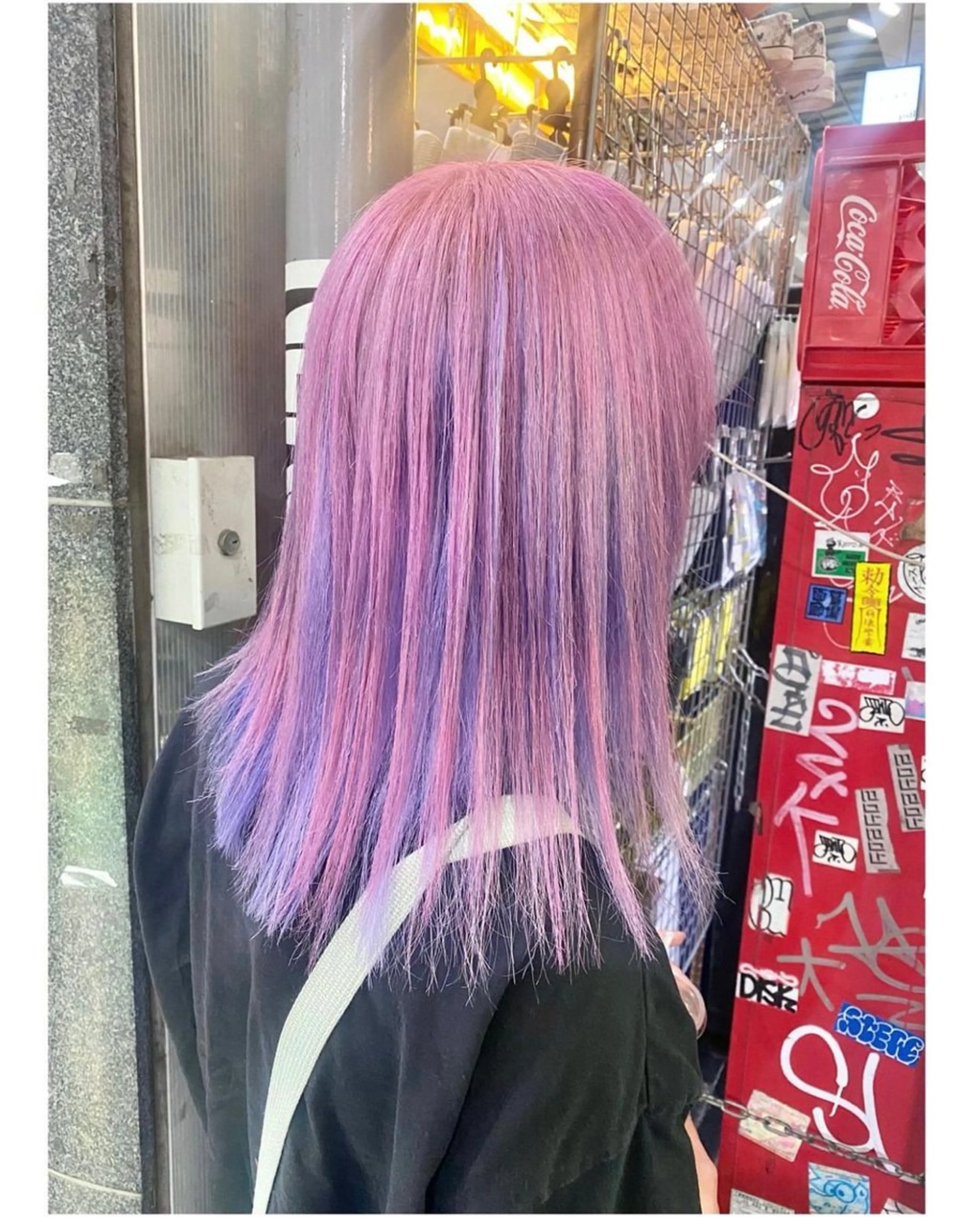 ミディアム カラー ブリーチ ラベンダーカラー ピンクカラー ヘアカラー GARU-ガル-所属・TSUNO🦖 派手髪/オタク美容師のヘアスタイル