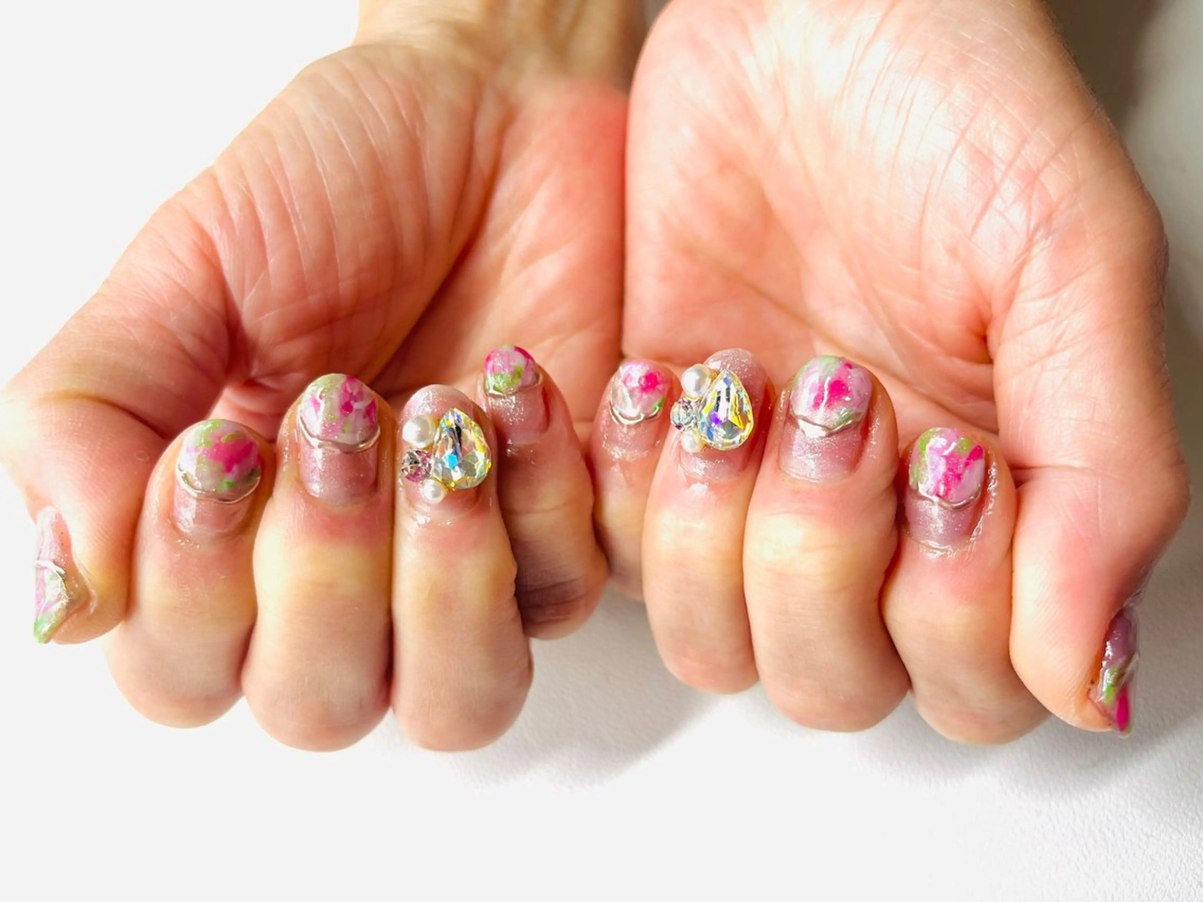 ネイル アートネイル nail atelier  Rのネイルデザイン