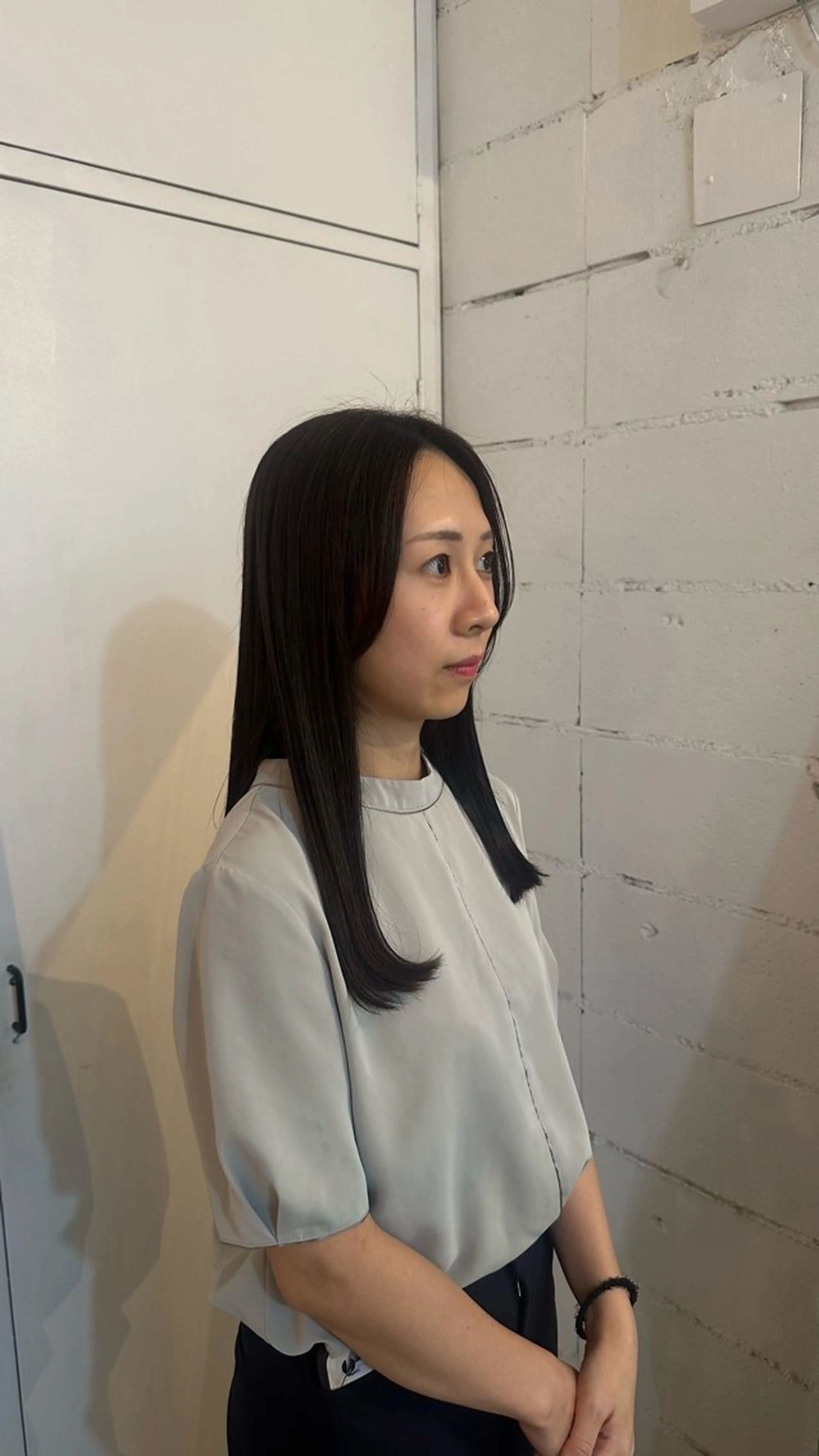 ロング yamasaki momoaのヘアスタイル