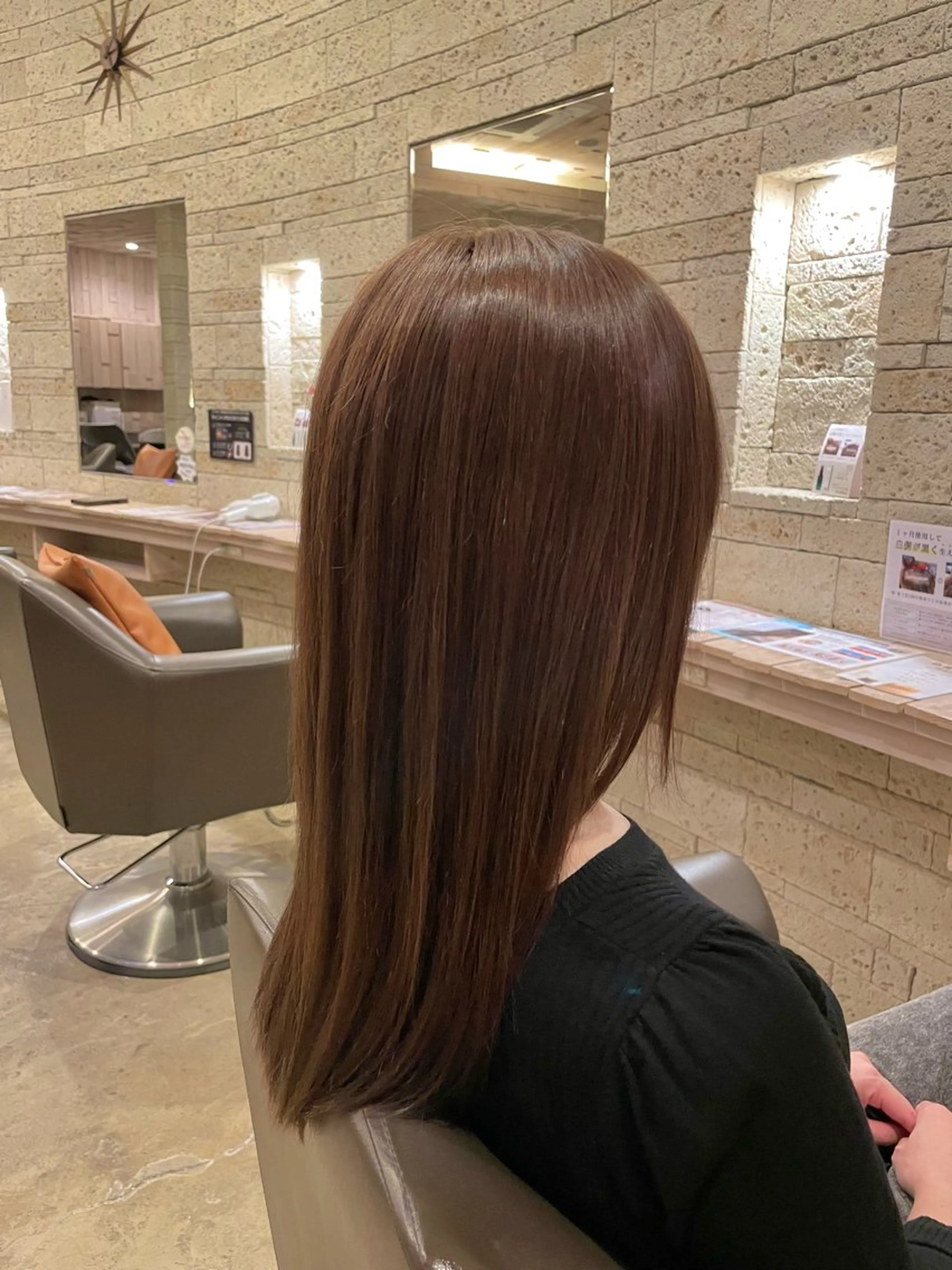 セミロング ミルクティーブラウン 木村 一葵のヘアスタイル