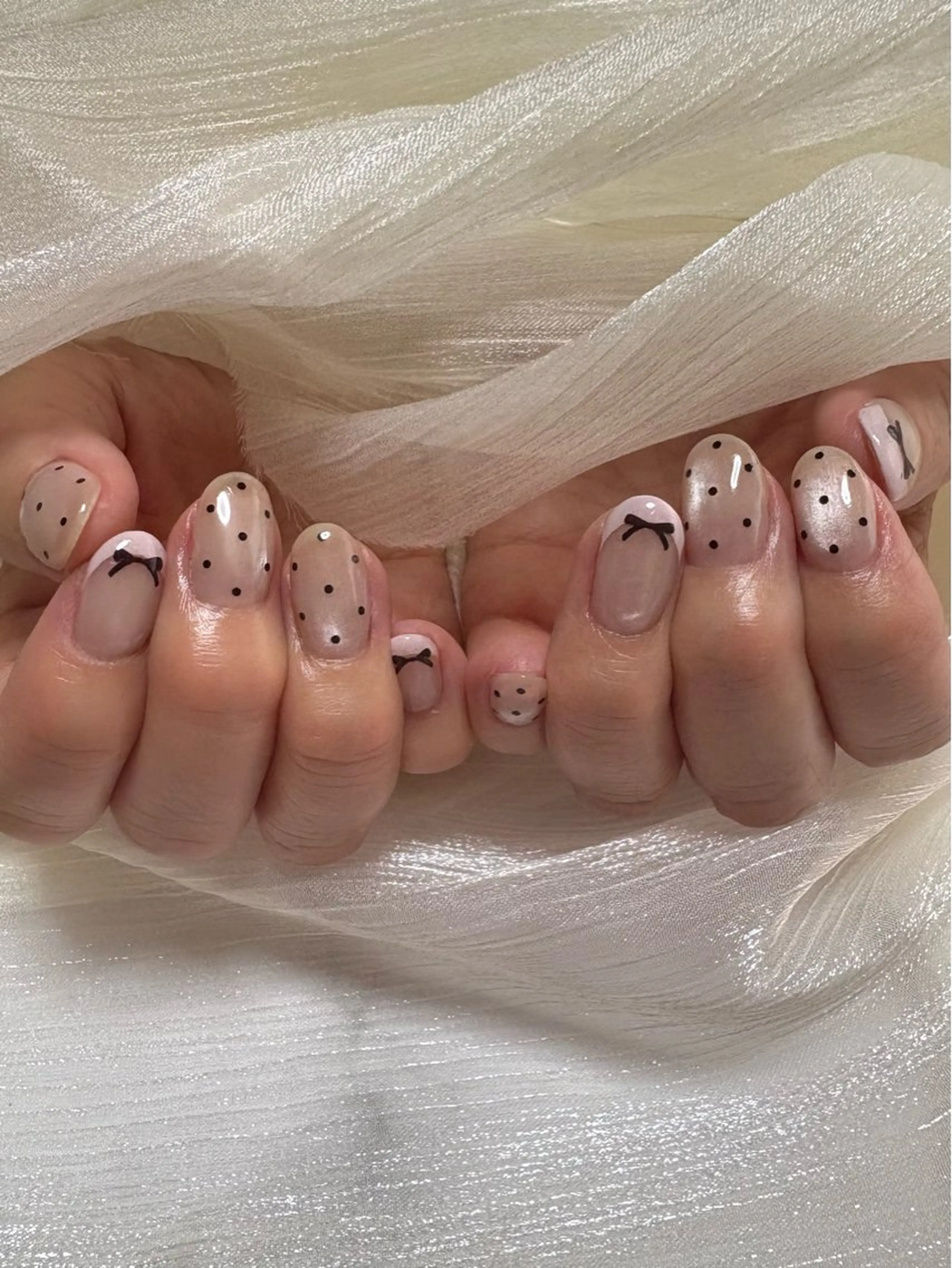 ネイル ドット ガーリー リボン nail salon minthのネイルデザイン