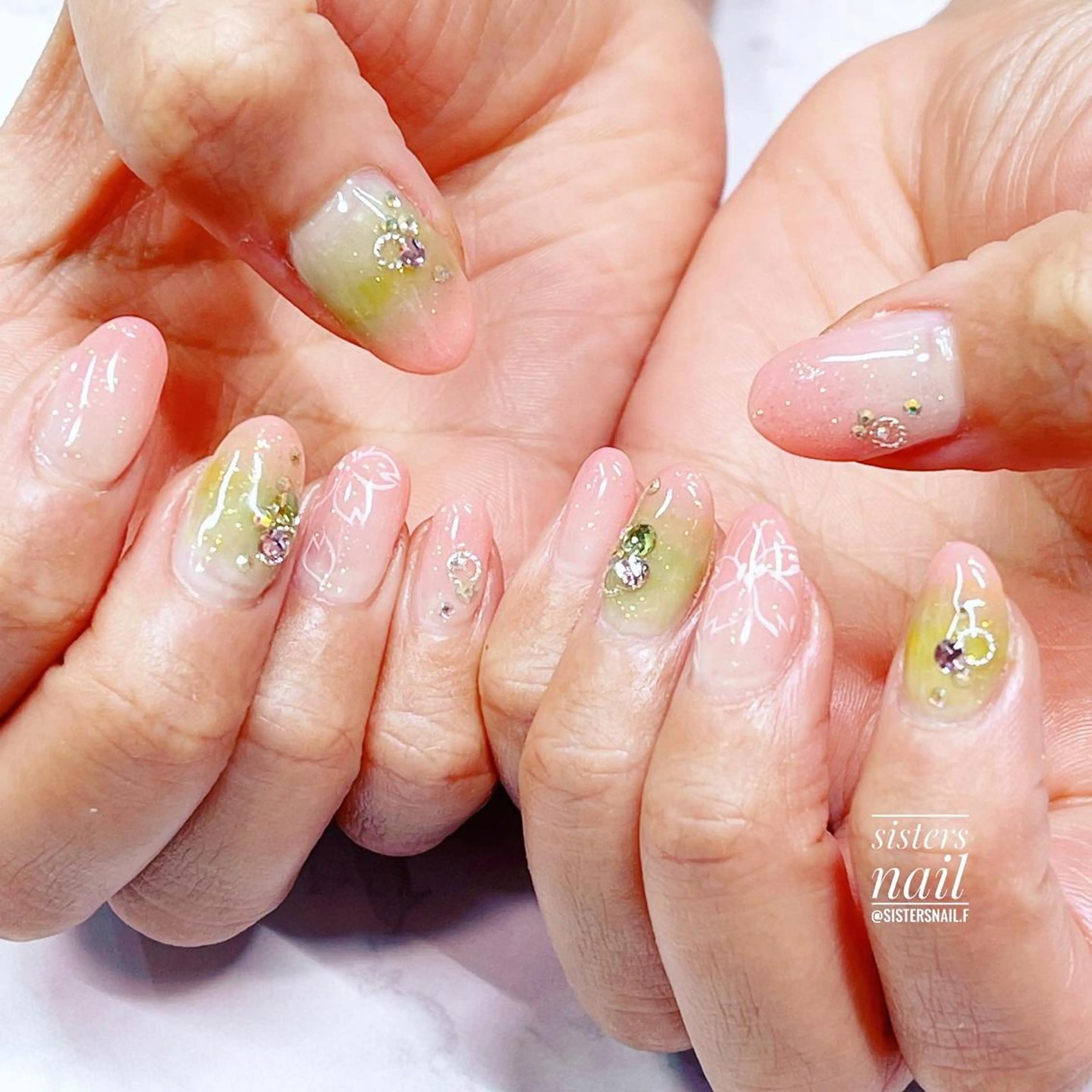 ネイル アートネイル 桜ネイル フラワーネイル グラデーション 春ネイル sisters nail.fのネイルデザイン