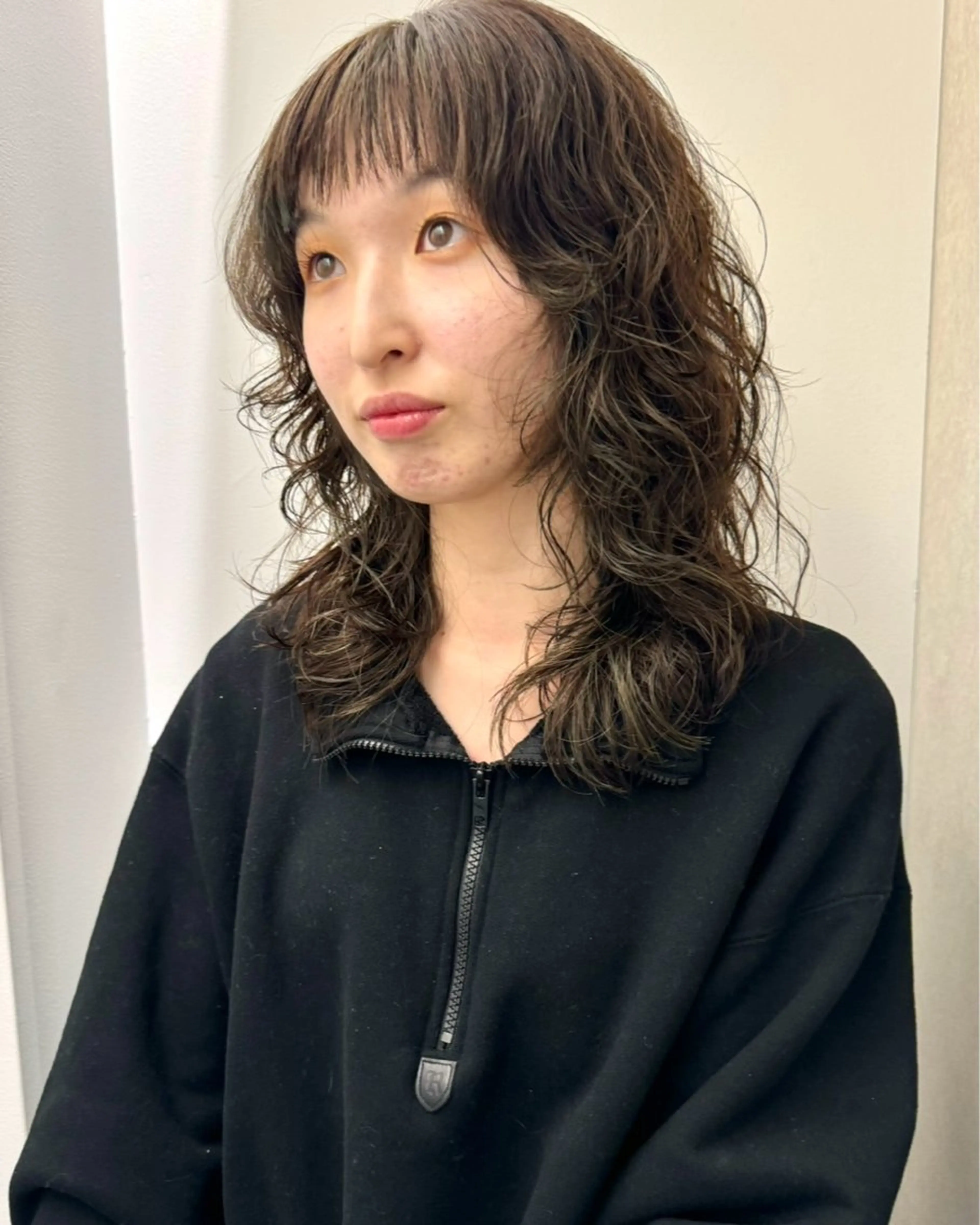 ミディアム カラー パーマ 顔周りカット/透明感 カラー✂️MEIのヘアスタイル