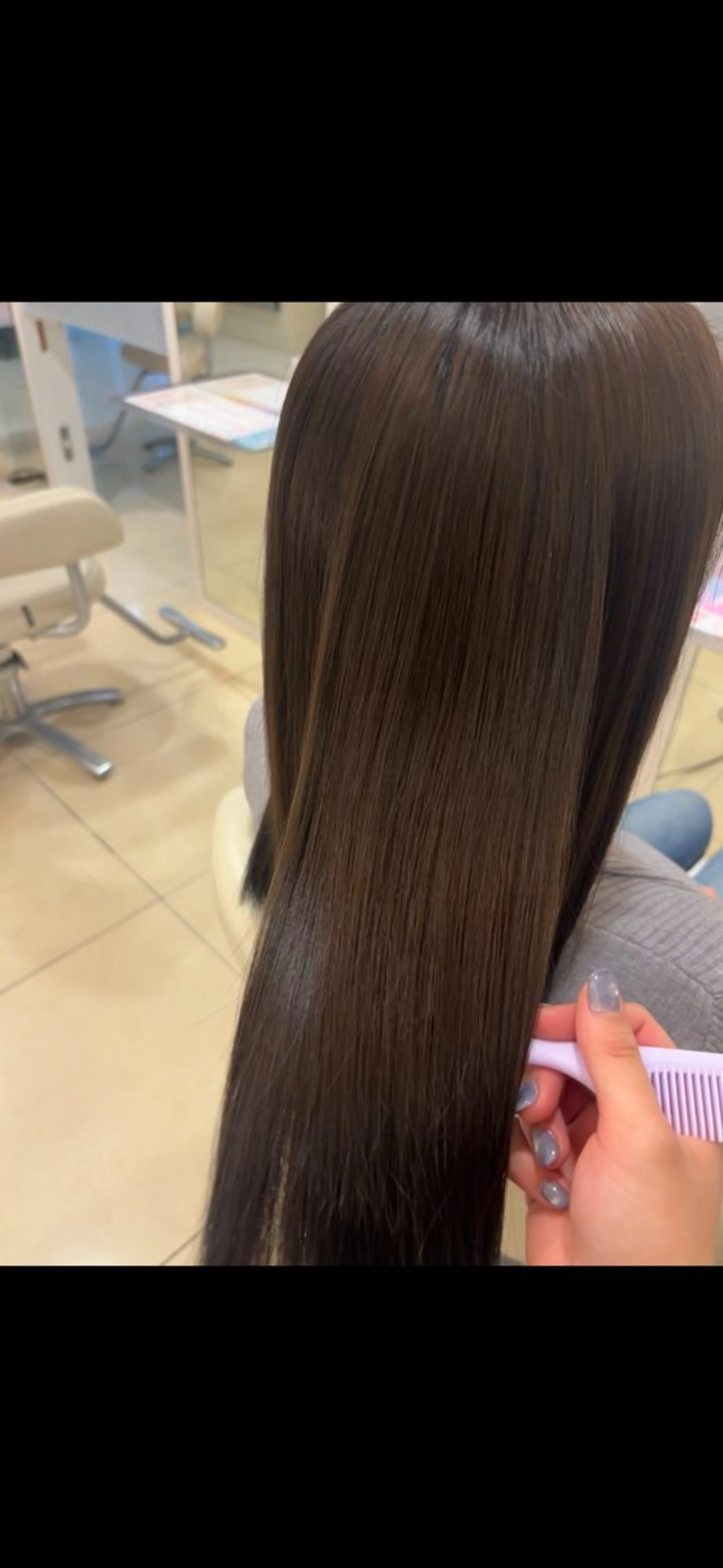 ロング カラー グレージュ ヘアカラー 長野 愛のヘアスタイル