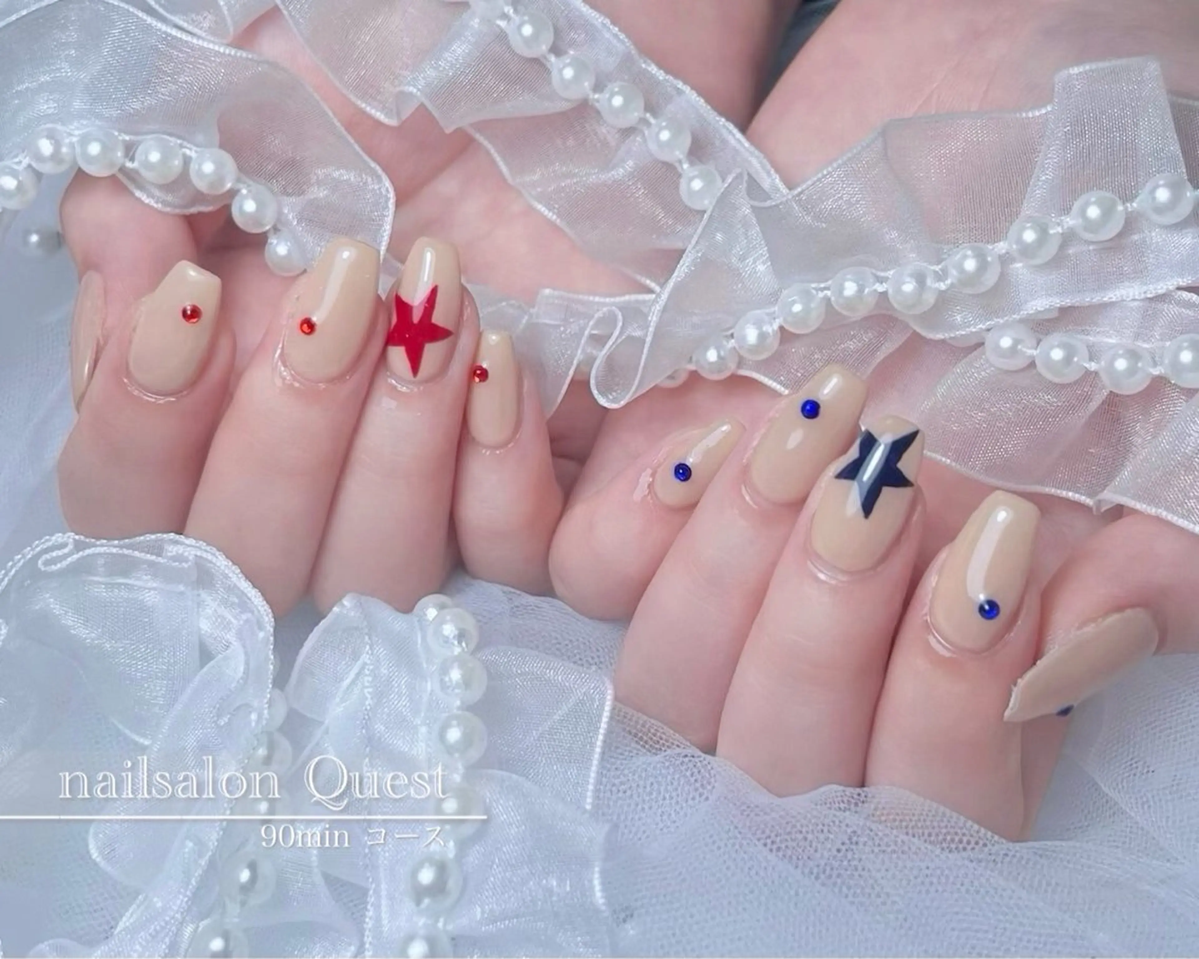 ネイル アートネイル ブルー 赤色 ハンドネイル nailsalon Questのネイルデザイン