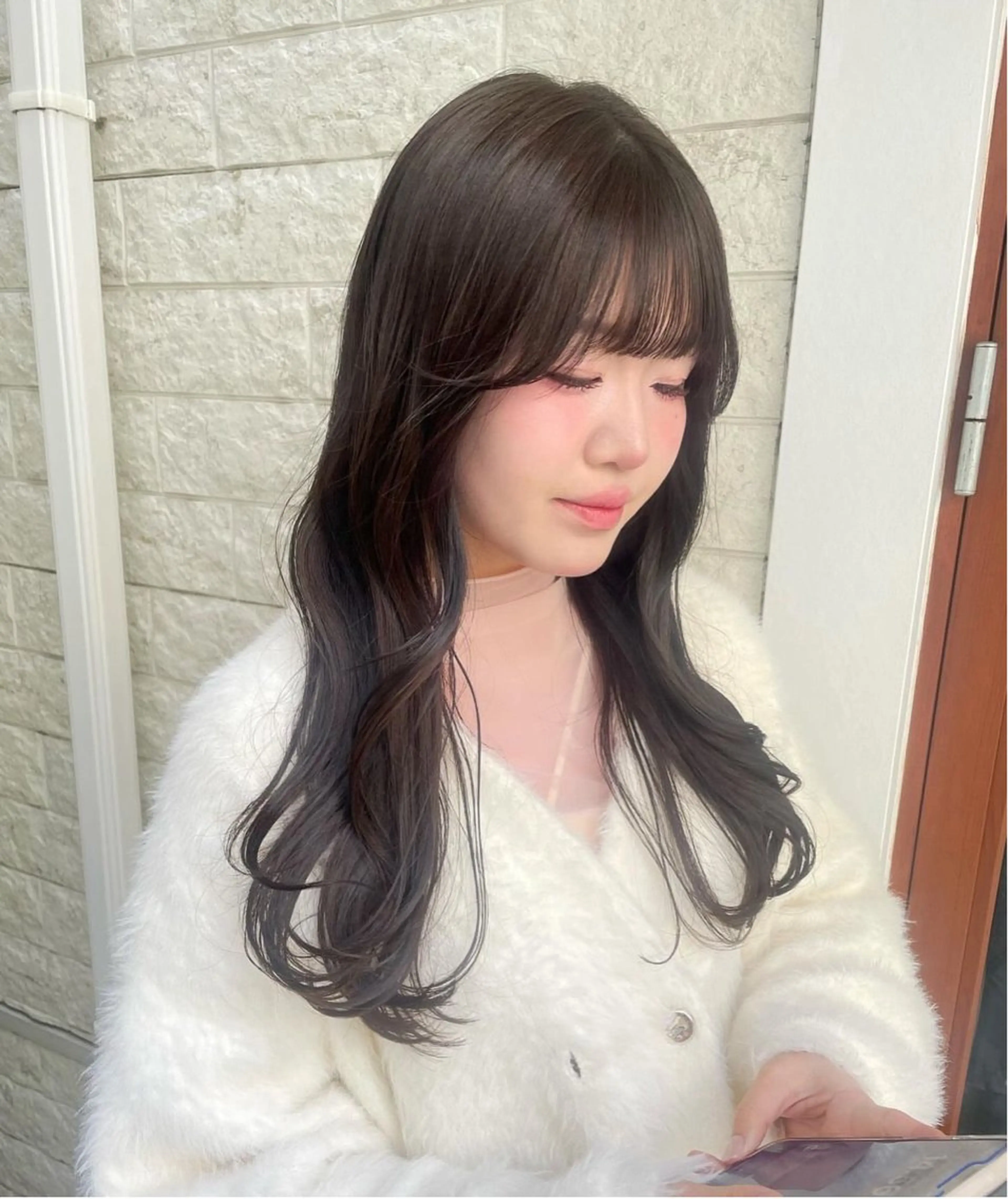 ロング カラー ヘアアレンジ 透明感カラー オリーブグレー カット ヘアカラー トリートメント 髪質改善ストレート✨ パーマヘア✨YUKIのヘアスタイル