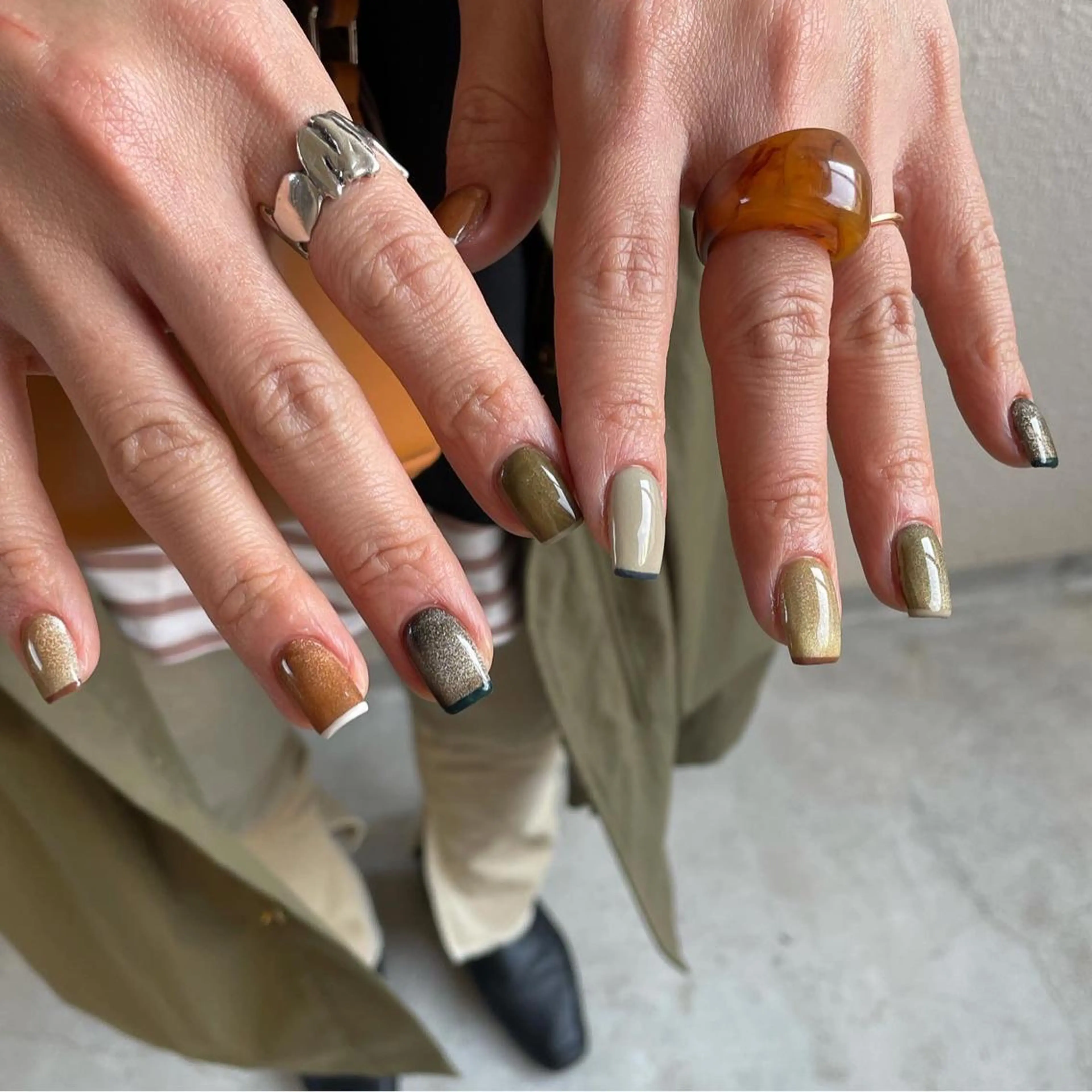 ネイル カジュアル フレンチネイル マグネットネイル ニュアンスネイル ハンドネイル ハンドケア lyly.nail所属・lylynail YUUKAのネイルデザイン