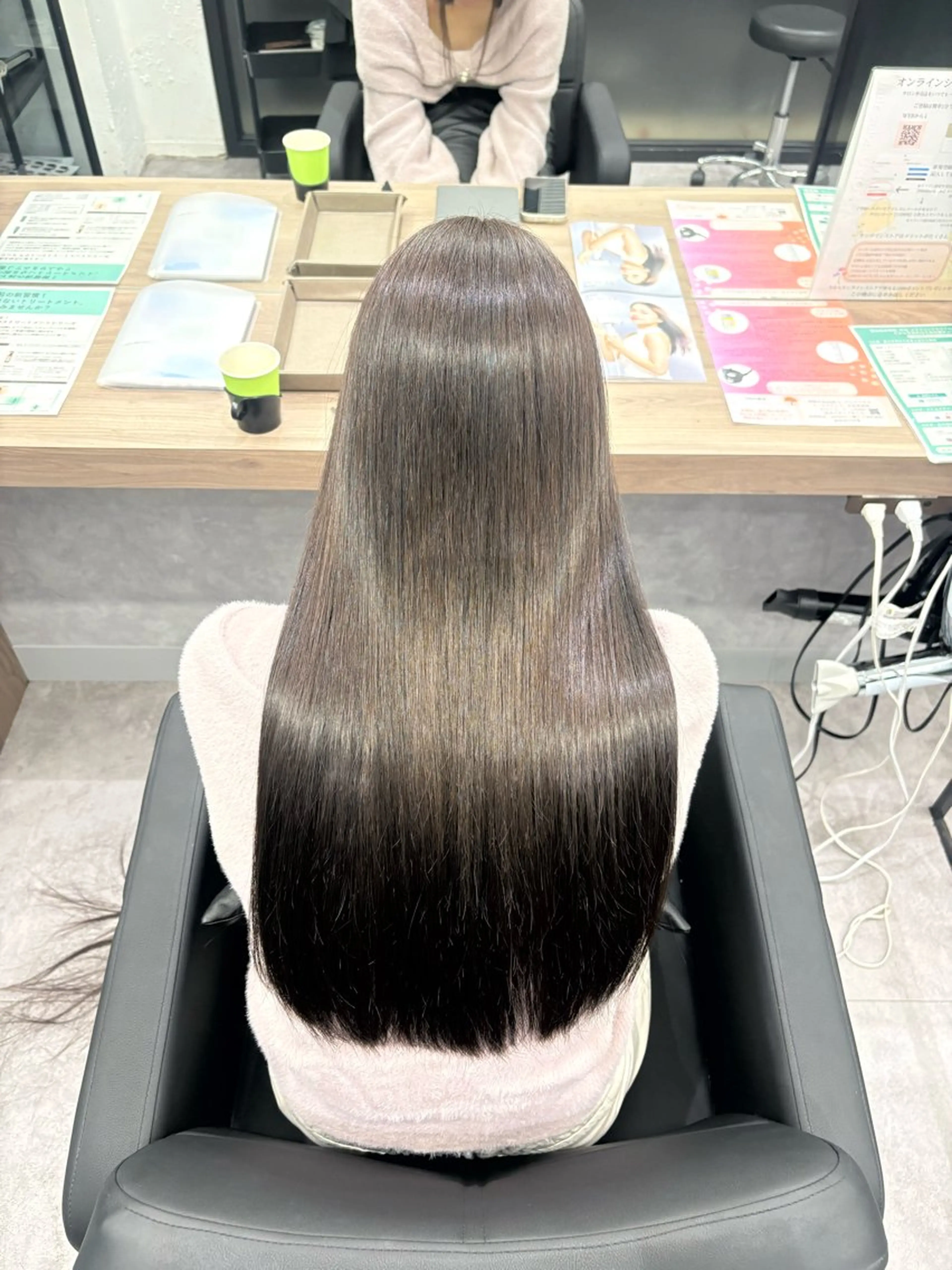 ロング カット 縮毛矯正 Nail &Beauty by UNO伊勢原所属・COCO .のヘアスタイル