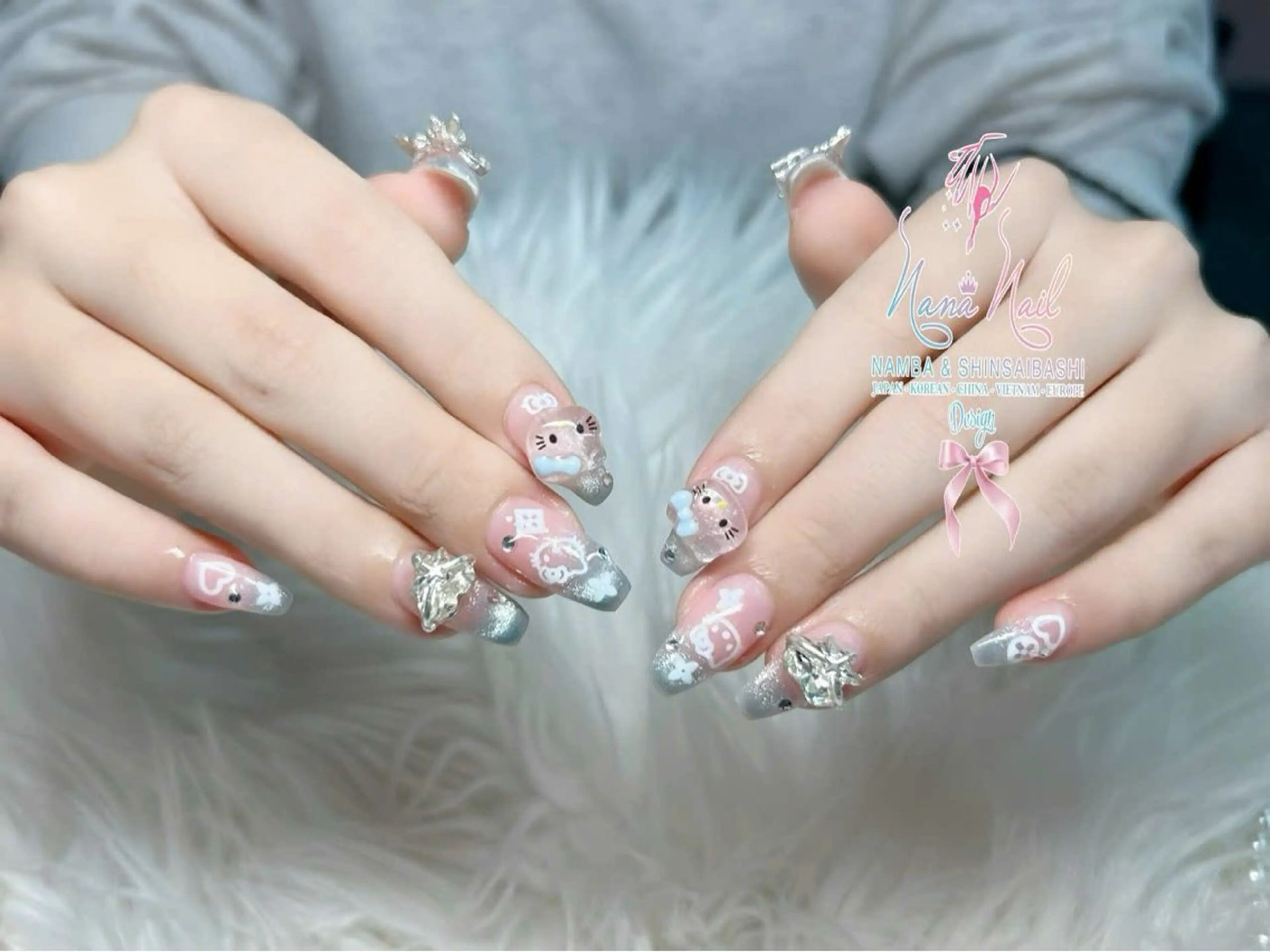 ショート 韓国風ヘア クリスマス ハンドネイル 79Linanailnamba所属・Linanail Nambaのネイルデザイン