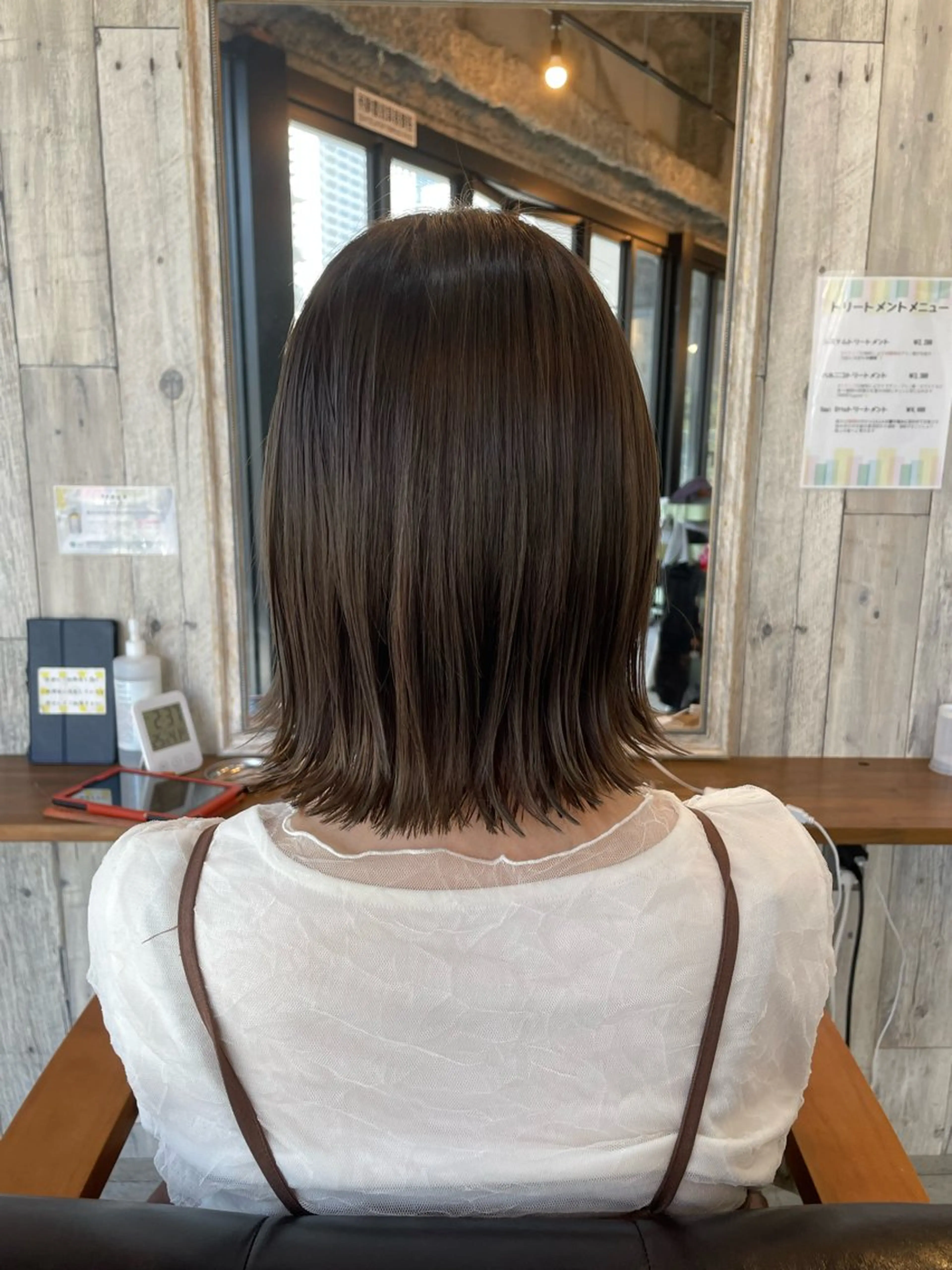 ミディアム カラー ヘアカラー トリートメント shi hoのヘアスタイル