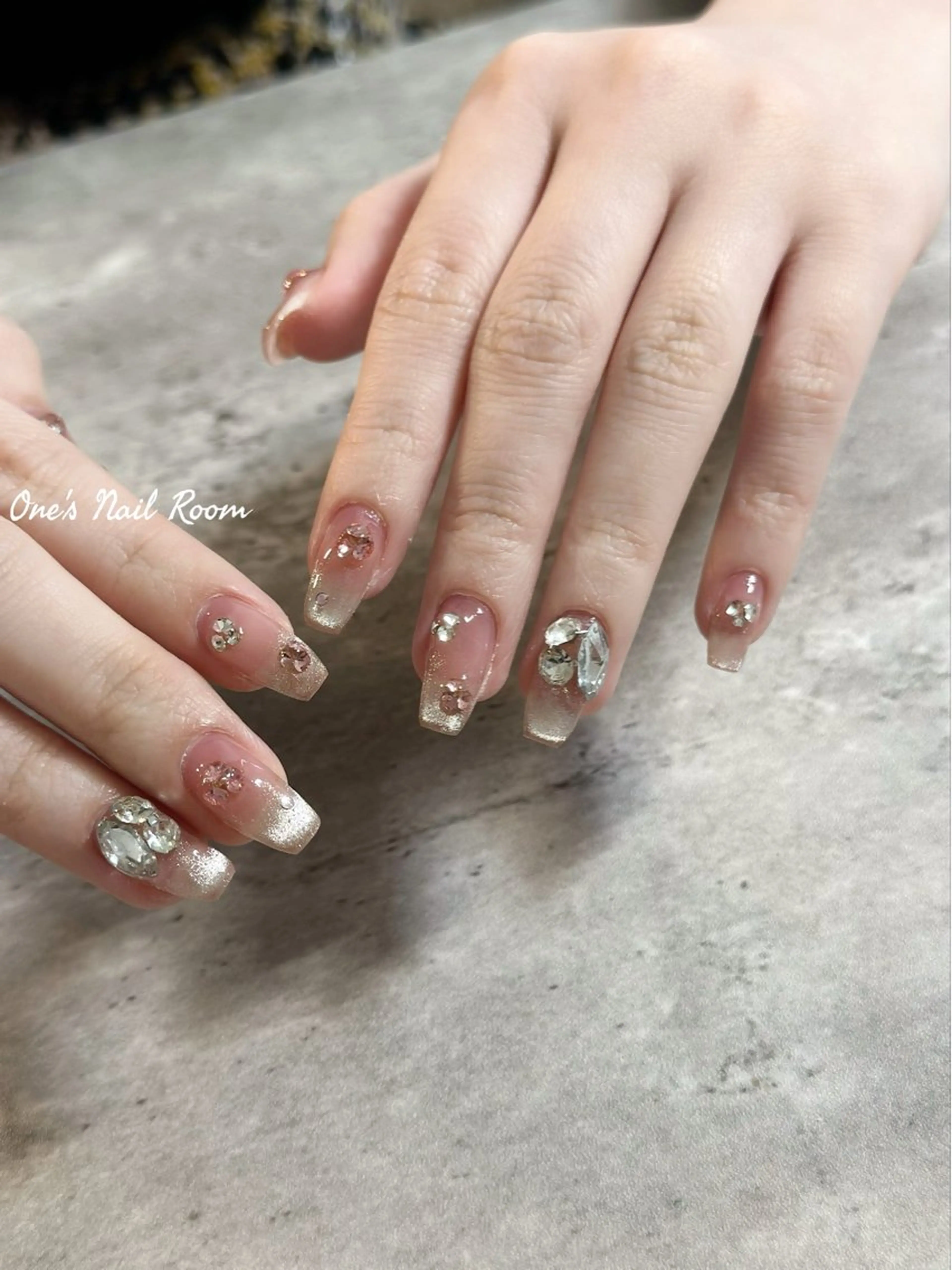 ネイル ハンドネイル One's Nail Roomのネイルデザイン