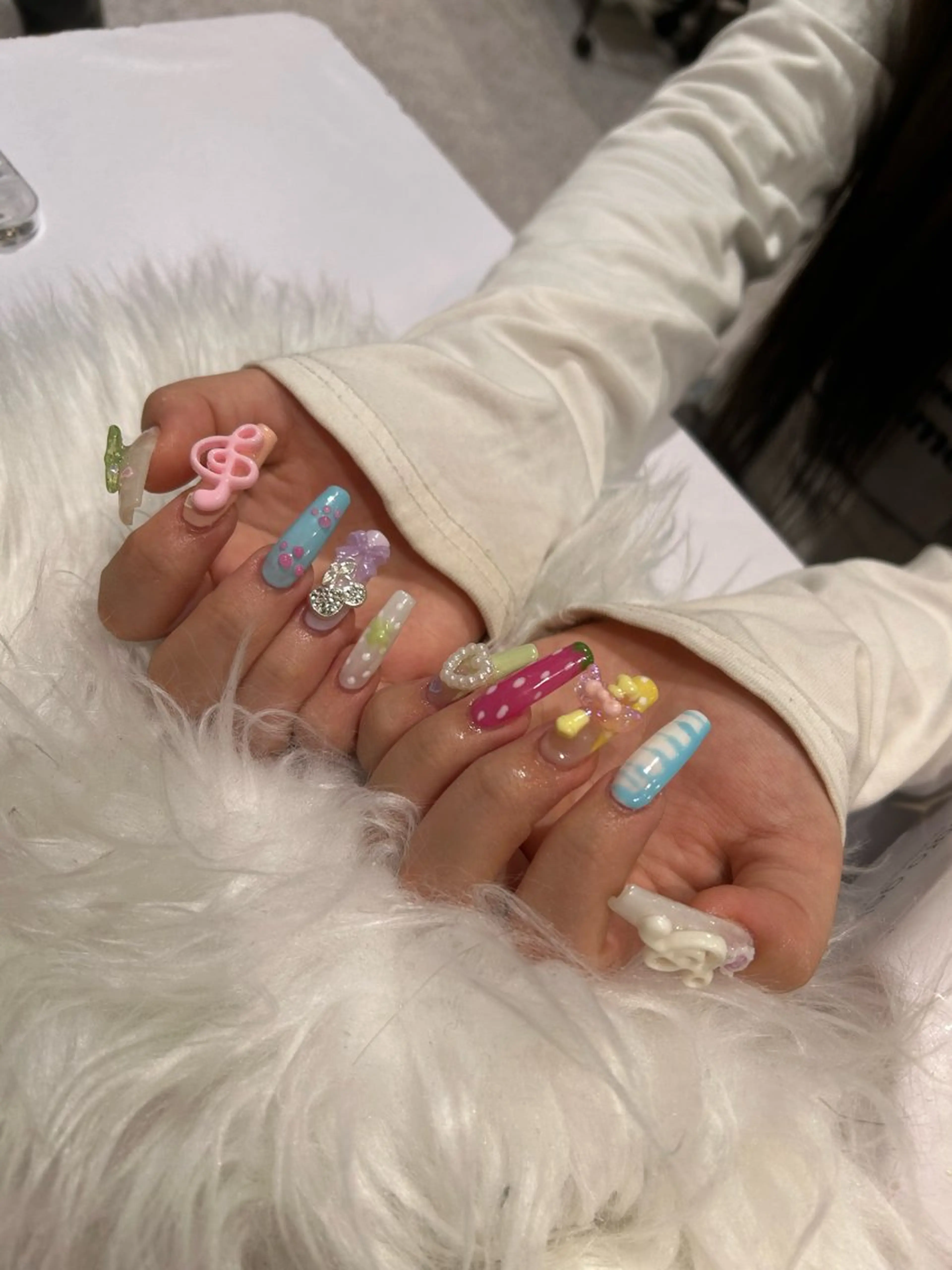 ネイル ♡ハイトーン★ ネイル/しの♡のヘアスタイル