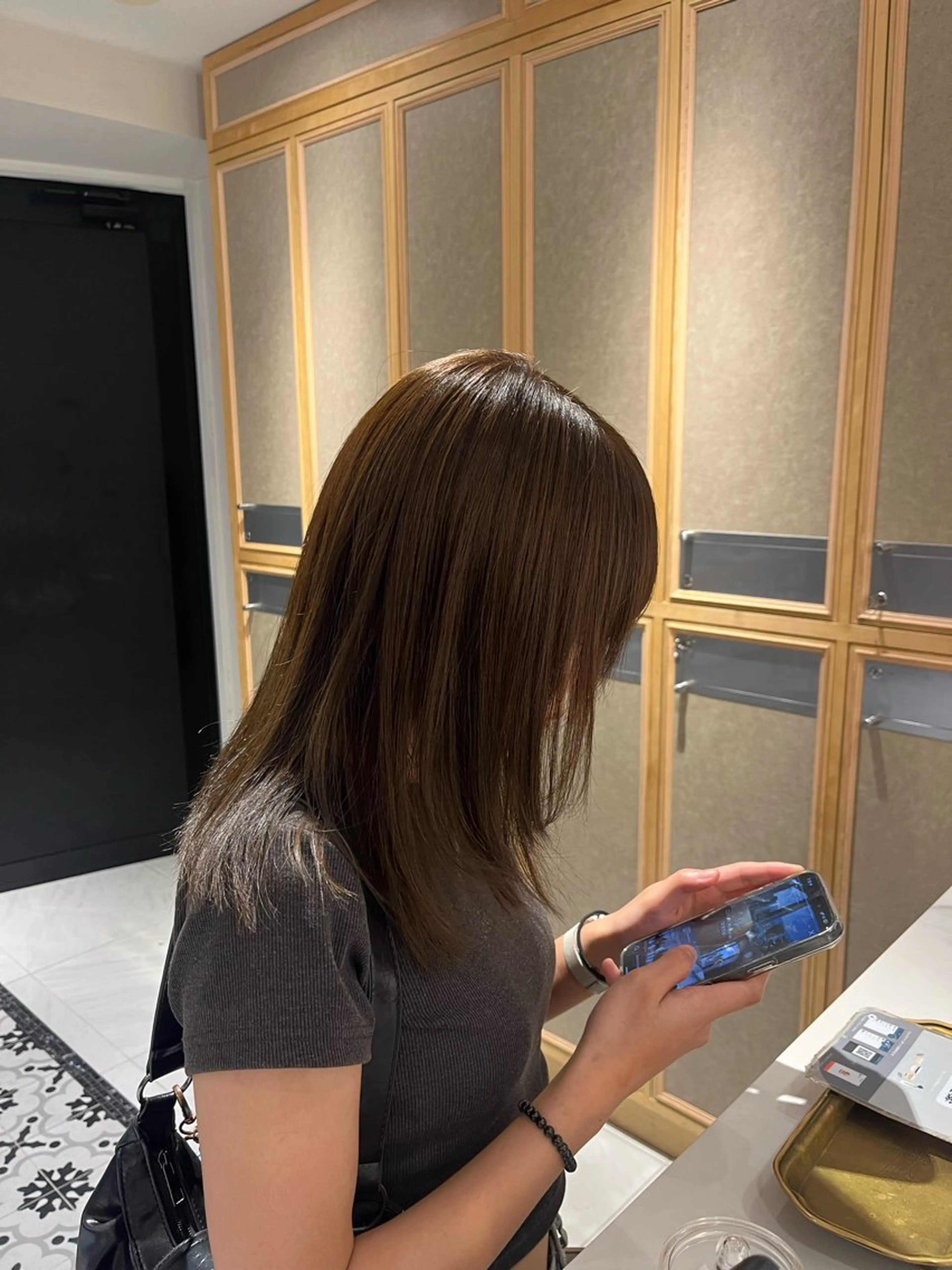 ミディアム カラー ブラウンカラー オリーブブラウン カット ヘアカラー トリートメント ナミ🩶暗髪/暖色 ❤️/透明感/縮毛のヘアスタイル