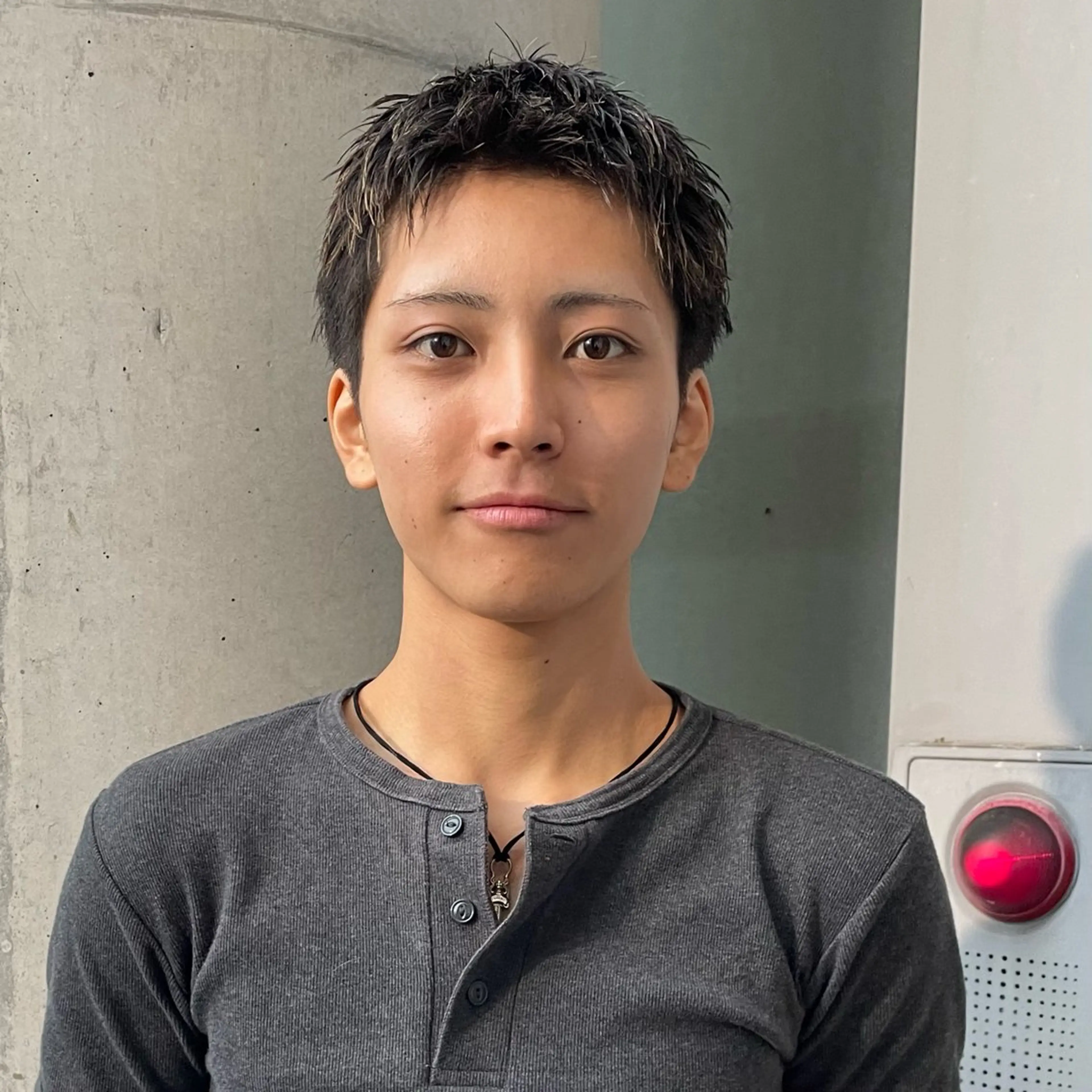 ショート メンズ スパイキーショート ショートヘア カット ⚾️横浜メンズカット 阿部龍馬🍺🍔のヘアスタイル