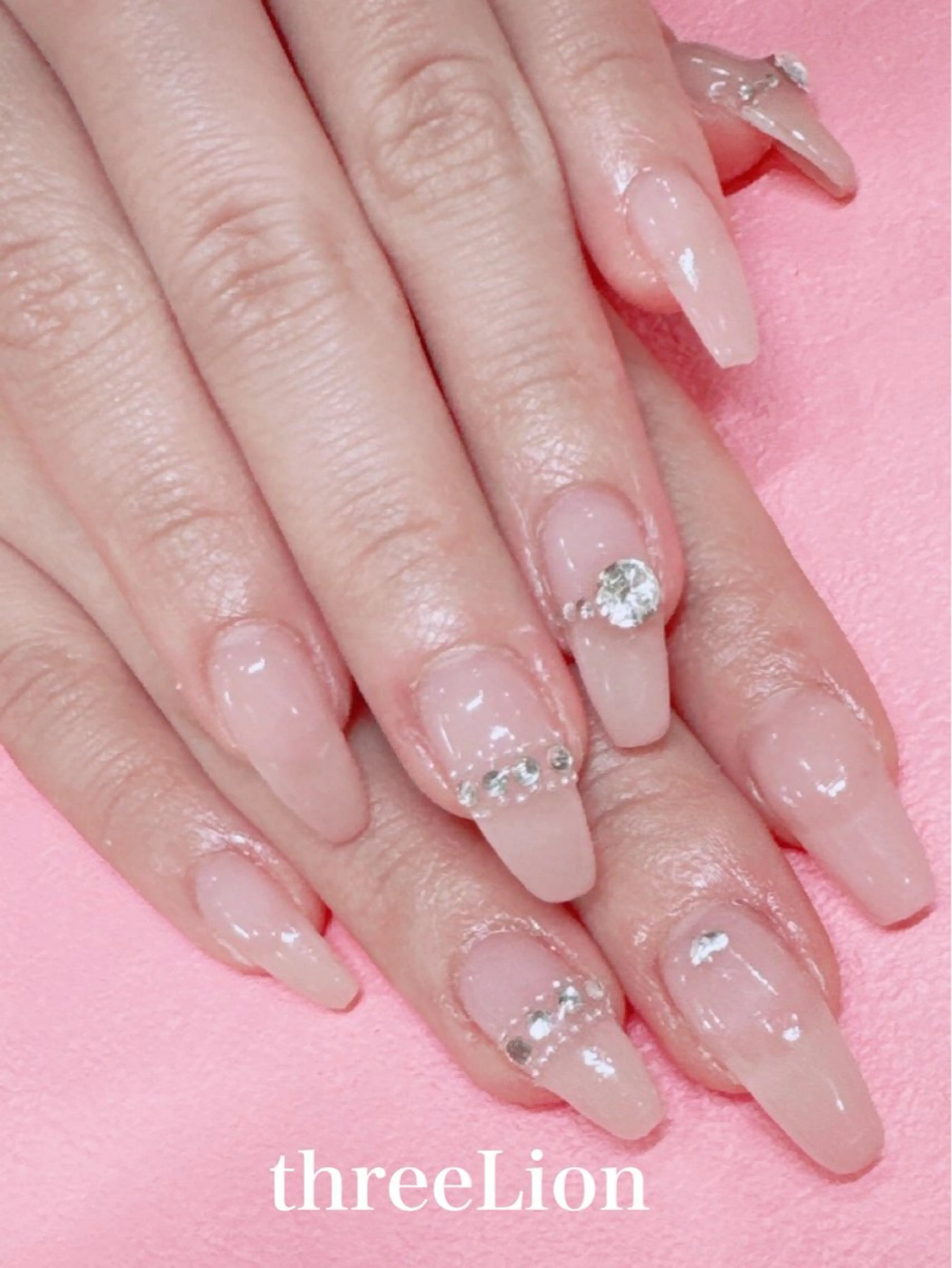 ネイル オフィスネイル シンプルネイル ストーンネイル ハンドネイル threeLion ネイル&アイラッシュのネイルデザイン