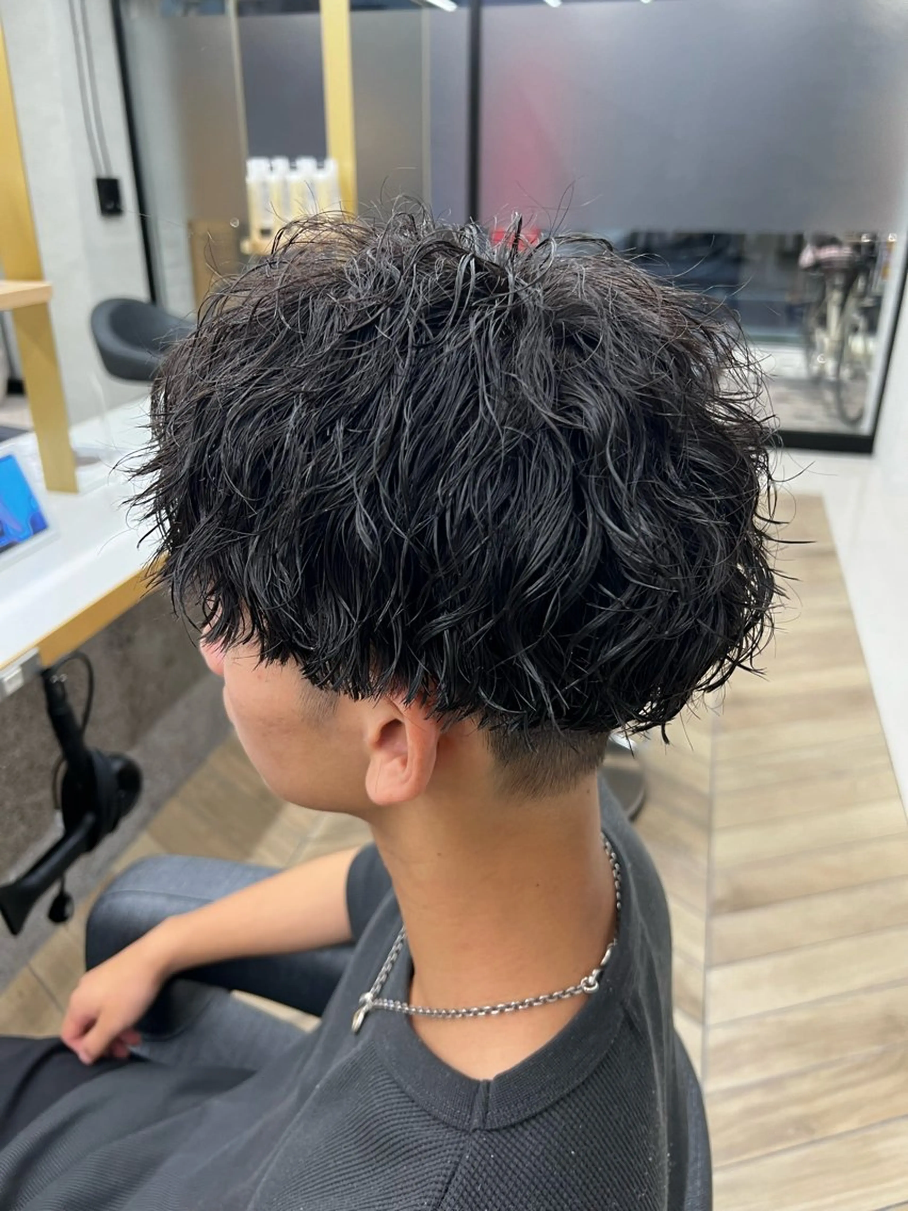 ミディアム パーマ メンズ カット パーマ トリートメント ヘアセット 🏅メンズ特化 ヤマクラ タイキのヘアスタイル