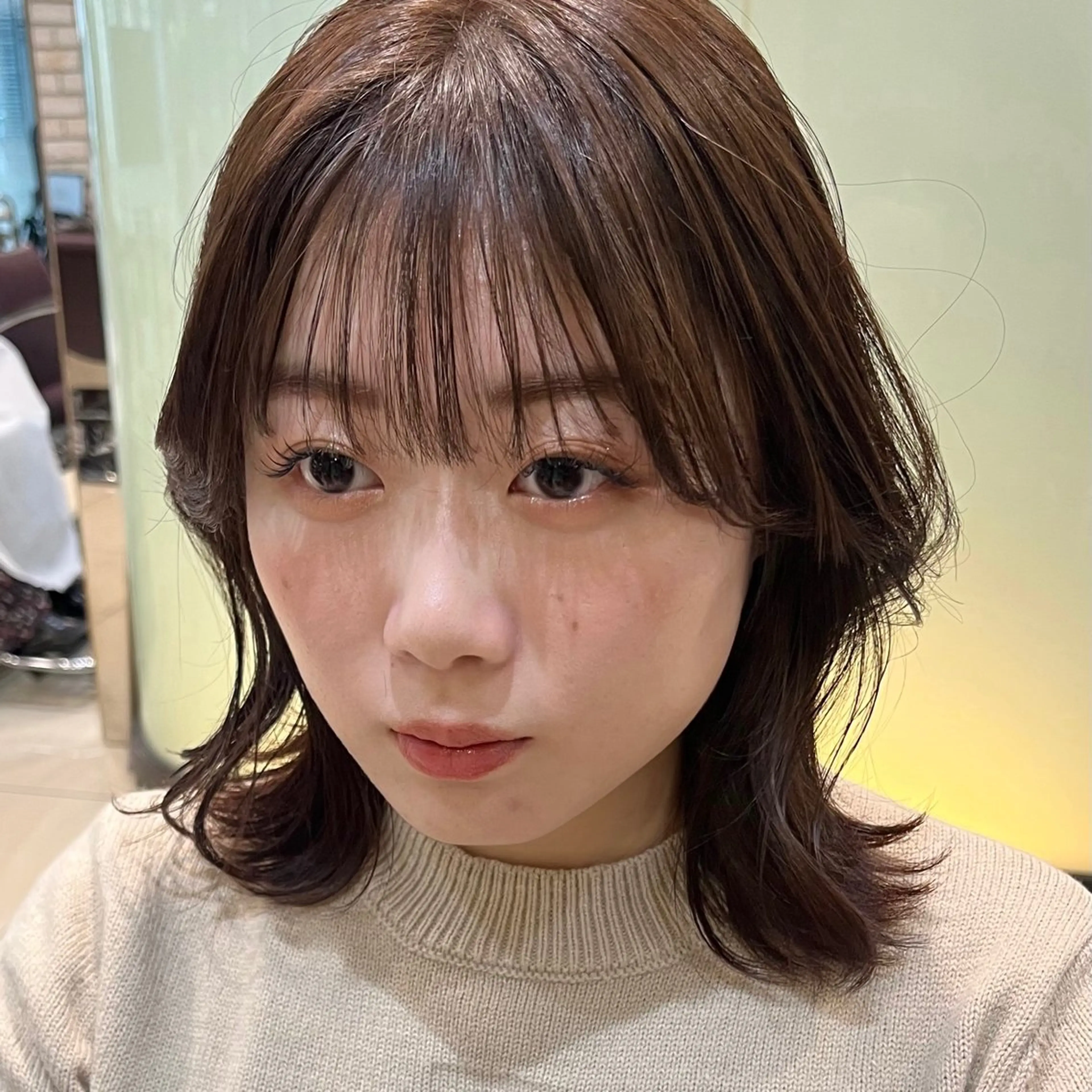 ミディアム ミディアムパーマ くびれヘア タンバルモリパーマ 礒井メンキのヘアスタイル