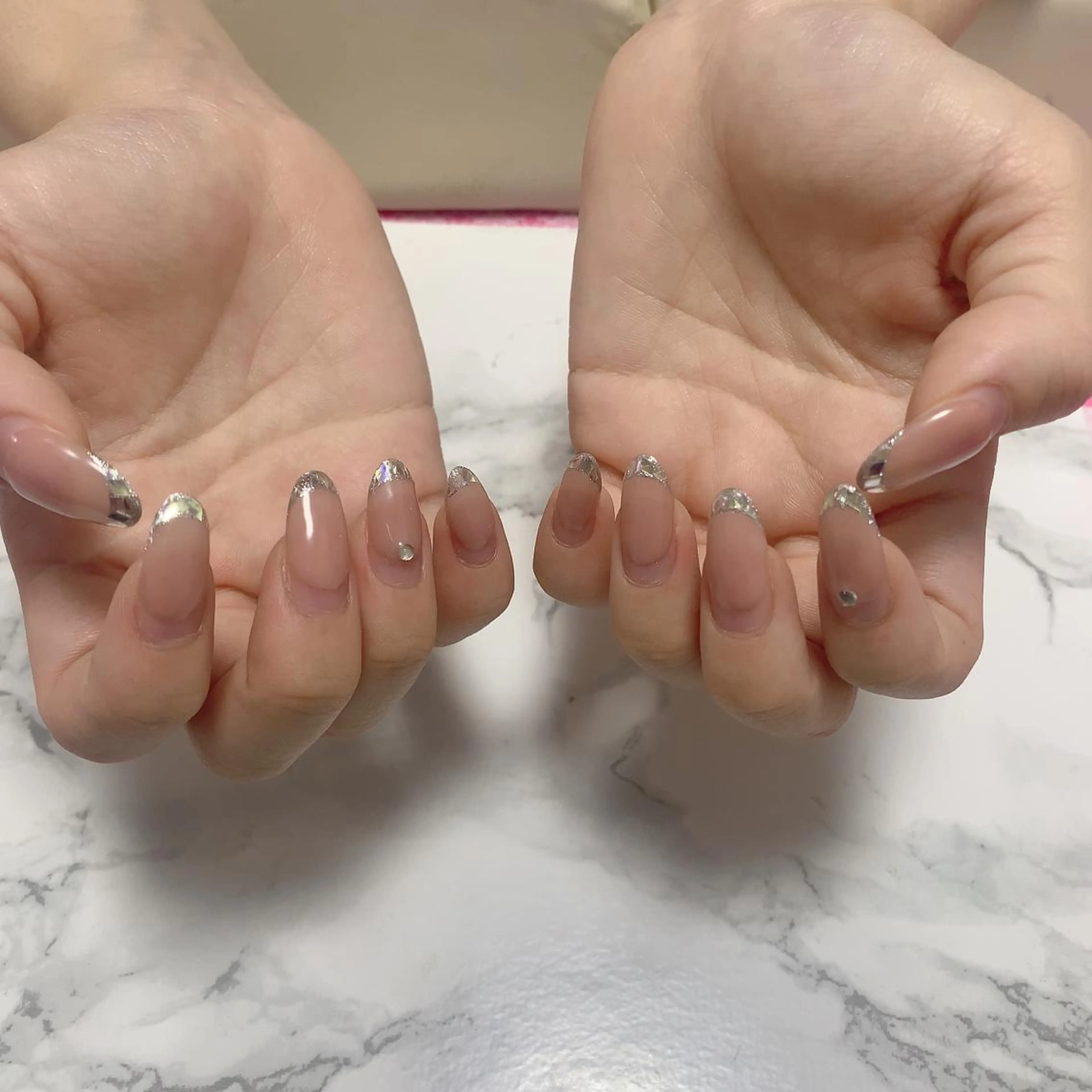 ネイル はな💎ネイル ワンホン、長さ出しのネイルデザイン