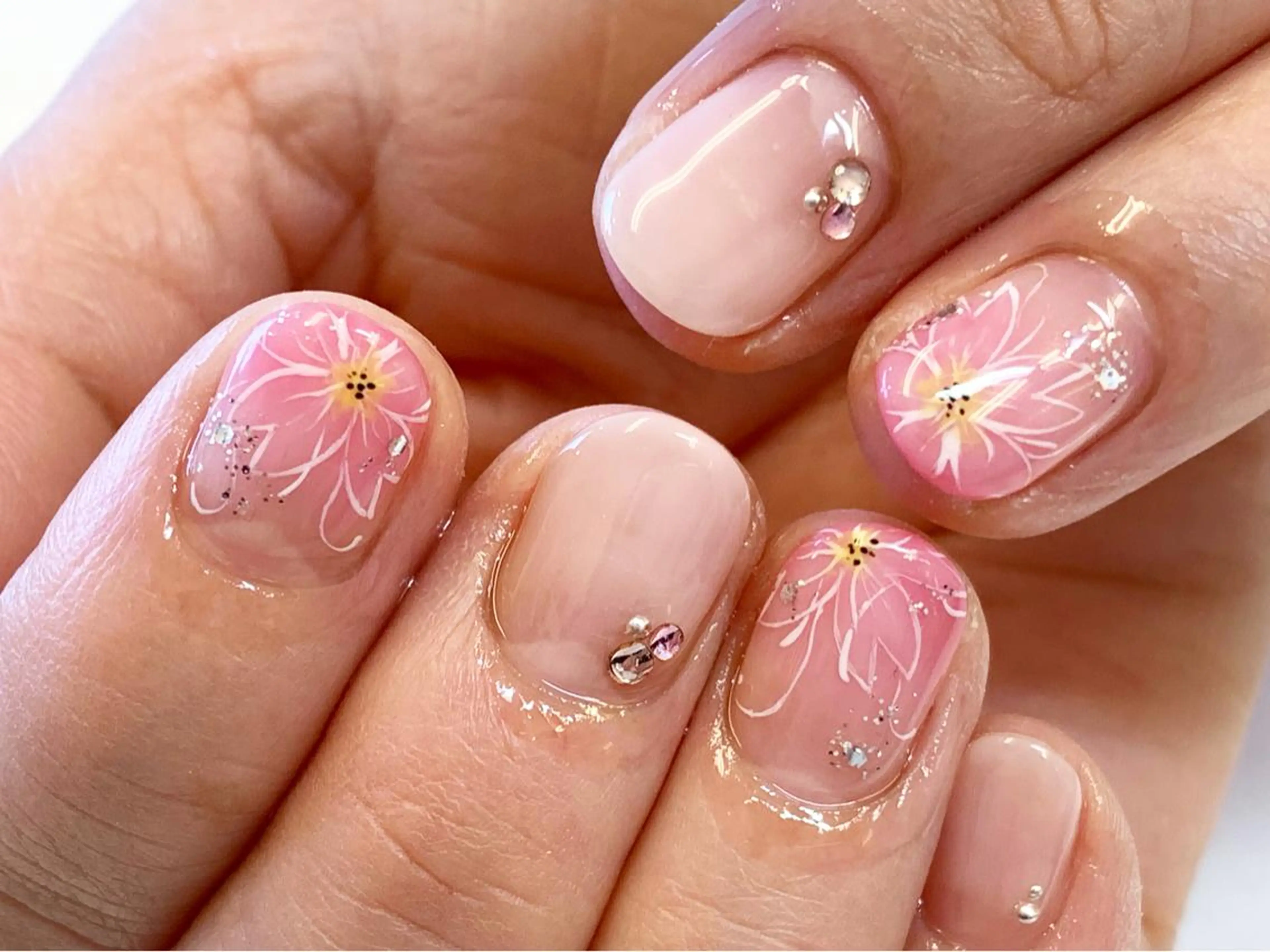 ネイル N-mode所属・yuya パラジェル/長さ出しのネイルデザイン