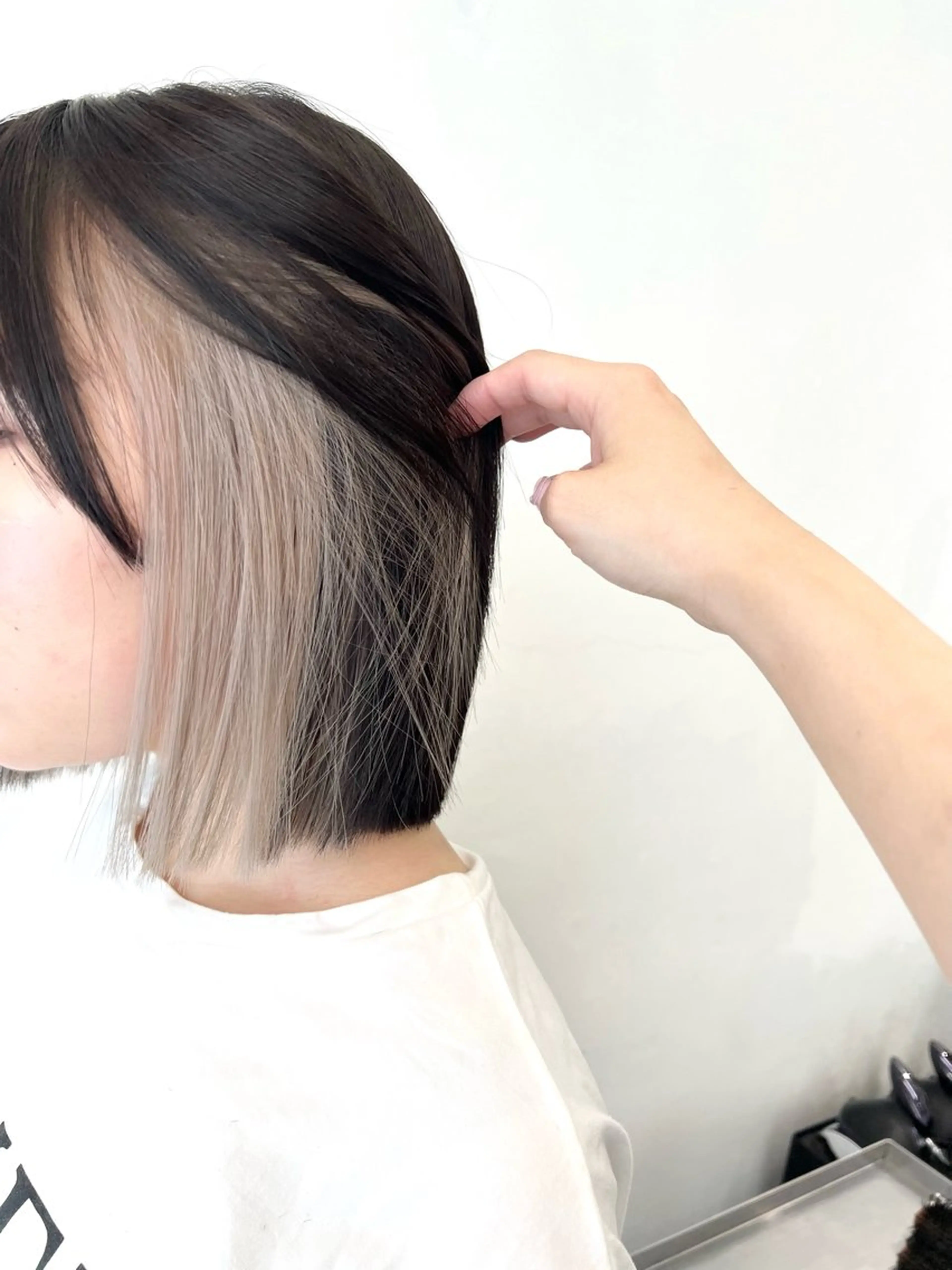 ショート カラー 切りっぱなしボブ アッシュ ベージュカラー ブリーチ ブロンド カット ヘアカラー トリートメント HARU//原宿🤍 リピート率NO.1のヘアスタイル