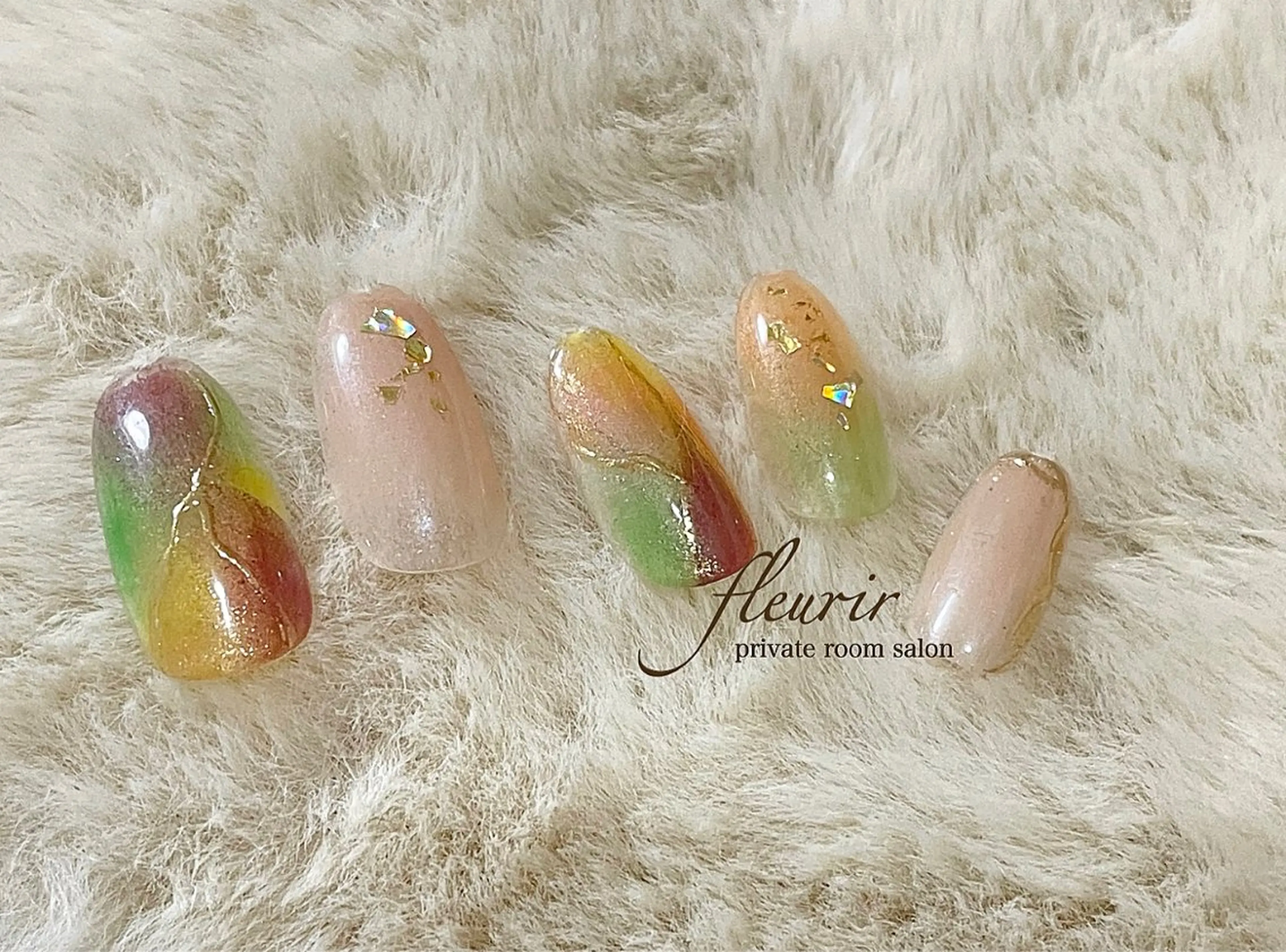 ネイル アートネイル ブラウン ゴールド グラデーション グリーン フルリール 【プライベートサロンのネイルデザイン