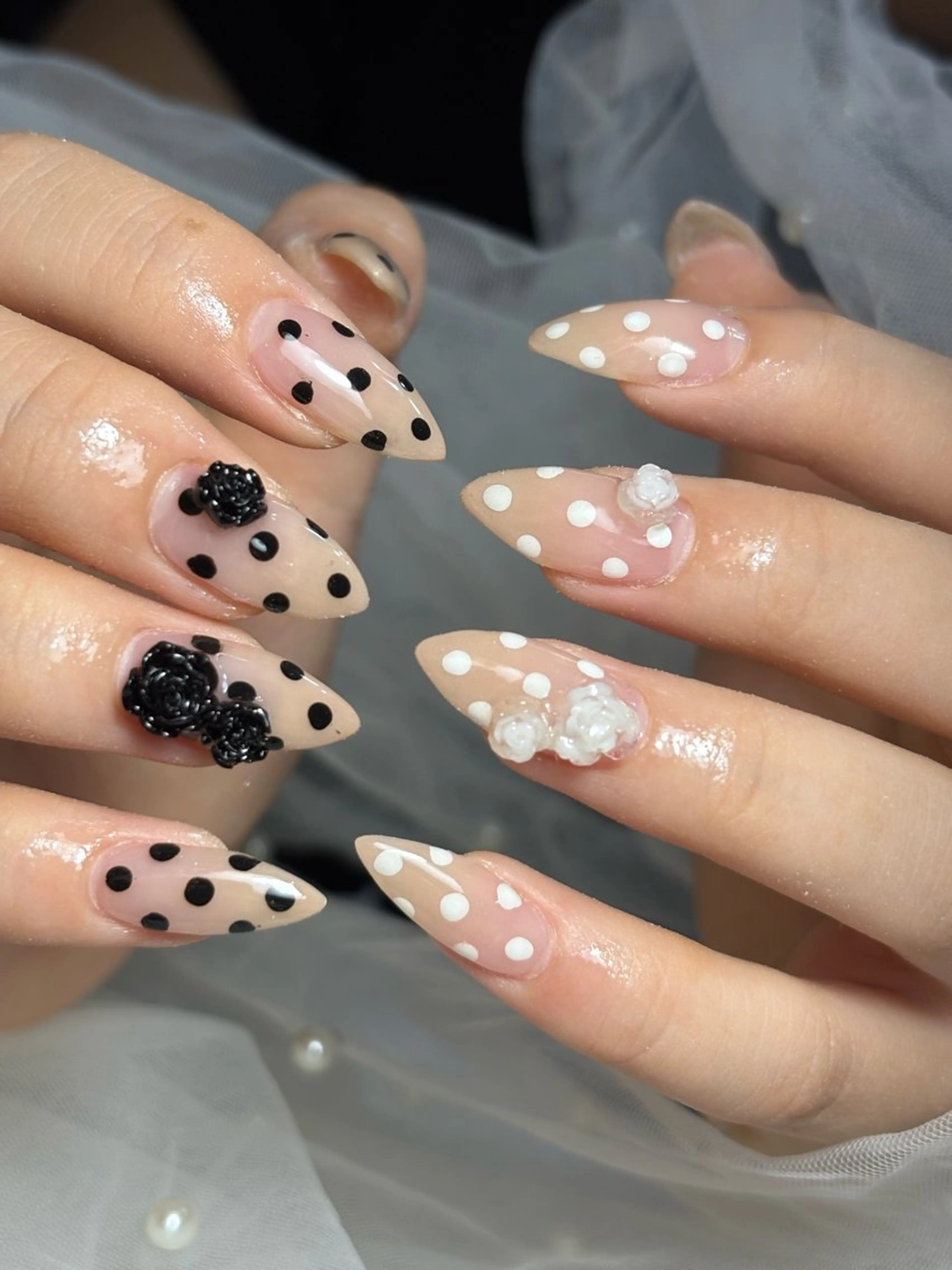ネイル ハンドネイル フットネイル ✴︎ Delightのネイルデザイン