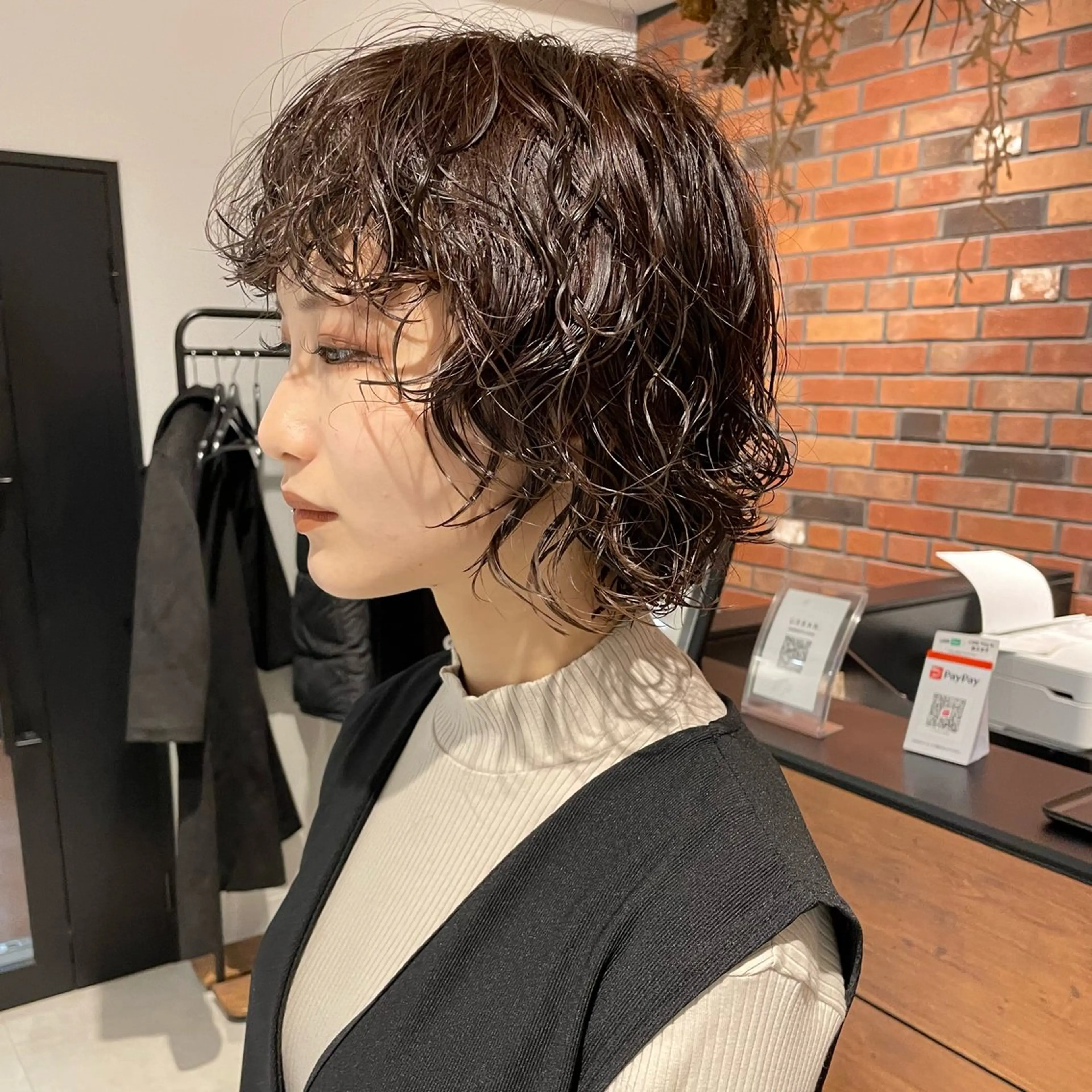 ショート パーマ ボブ ウルフカット kvell by urban.所属・ショート・ボブ ・ウルフ✂︎IMAIのヘアスタイル