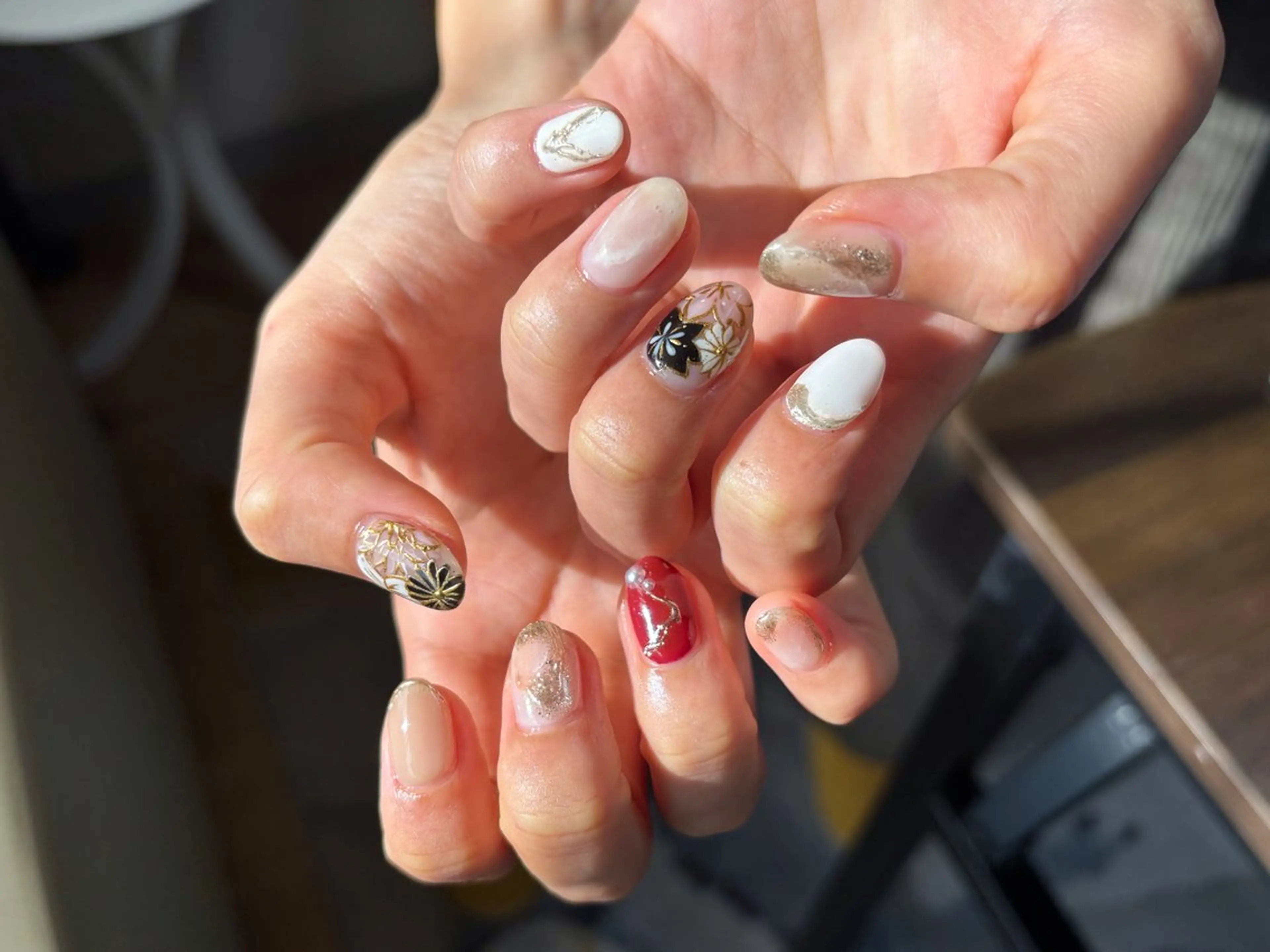 ネイル オーロラネイル 成人式 フットネイル フレンチネイル ジェルネイル kiki nail &brow二子玉川の眉毛・アイブロウイメージ